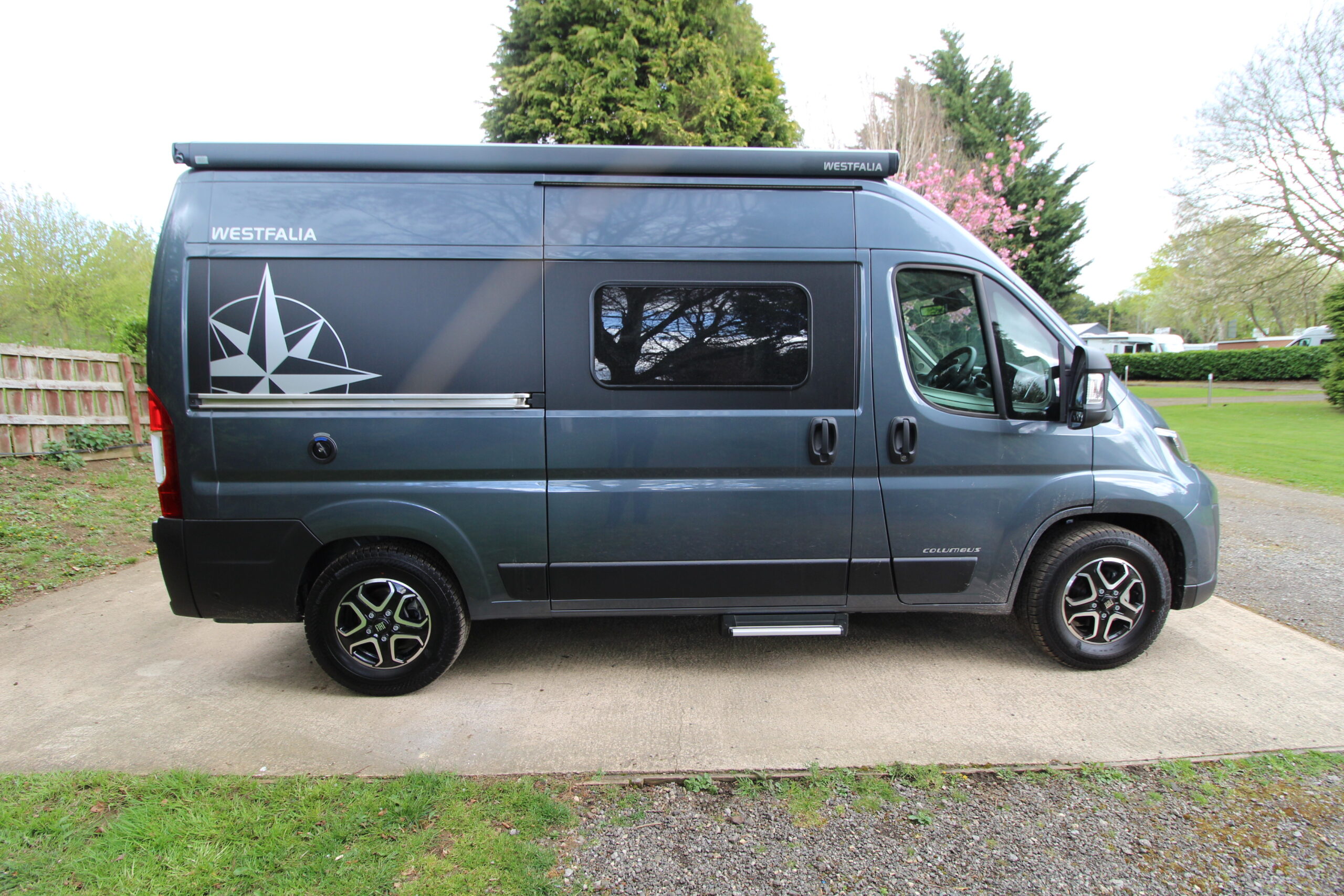 2024-columbus-540d-iron-grey-metallic-2-berth-55156-5.jpg