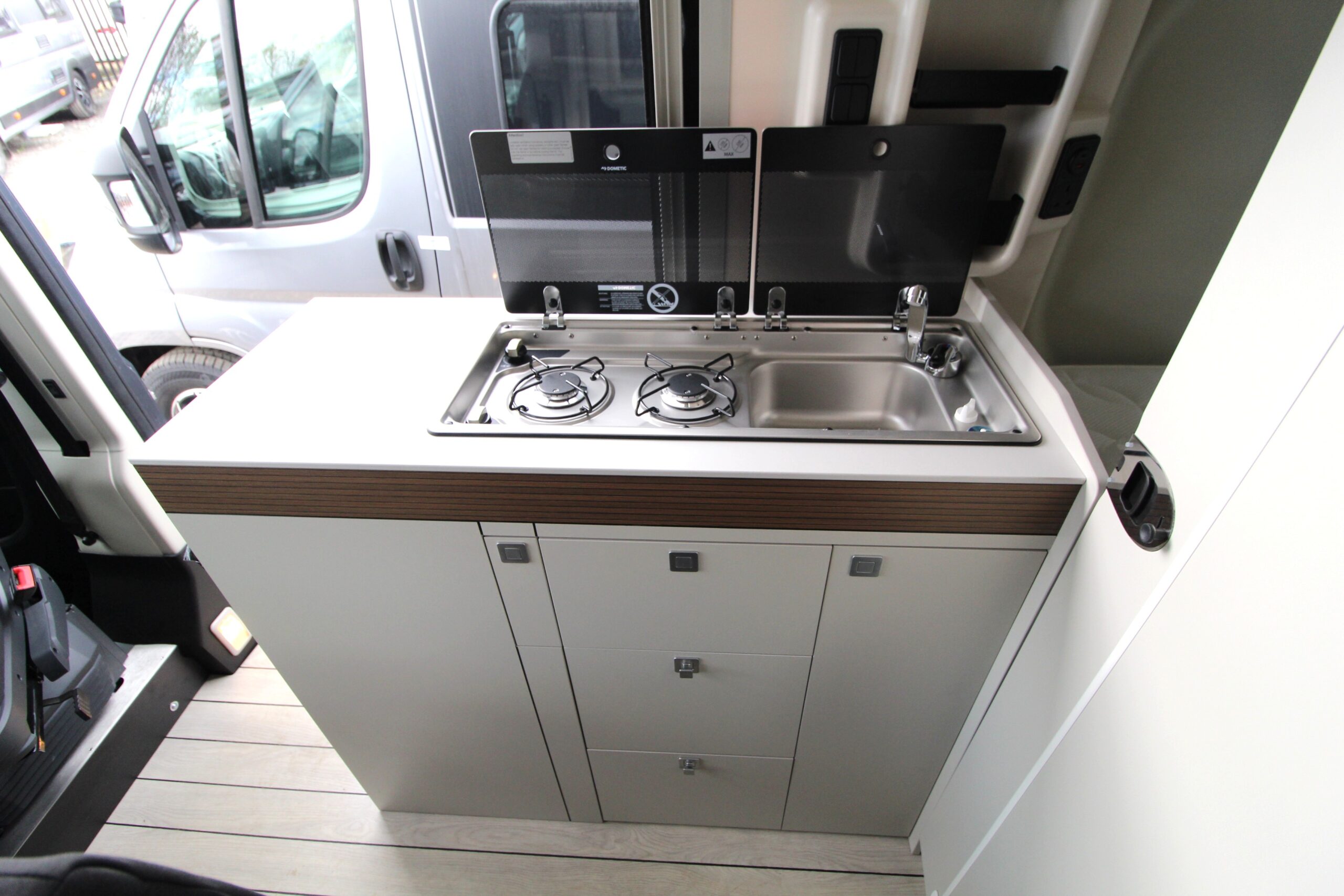 2024-iron-grey-columbus-540d-pop-top-key-69-55157-24.jpg