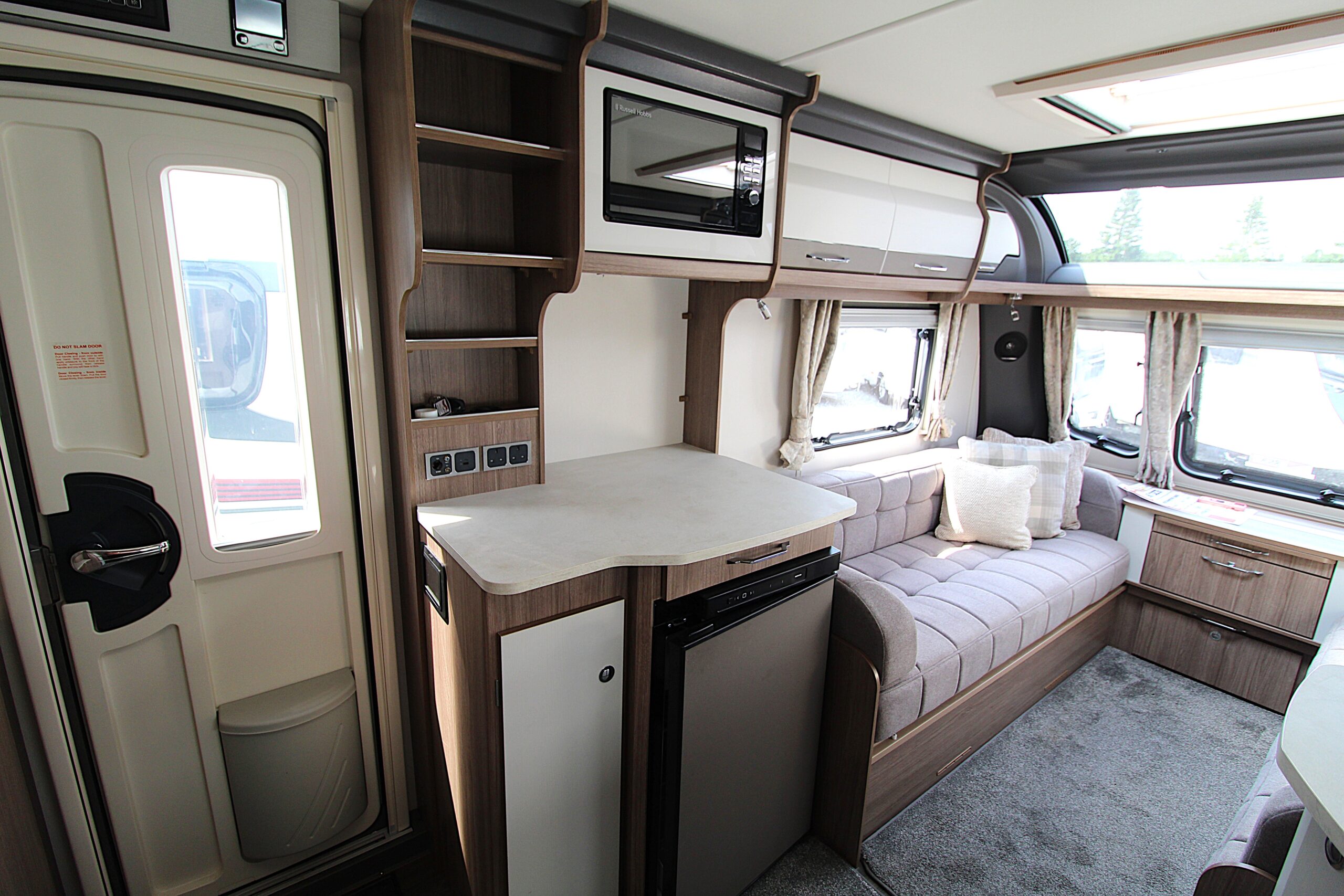2024-vip-460-25.jpg