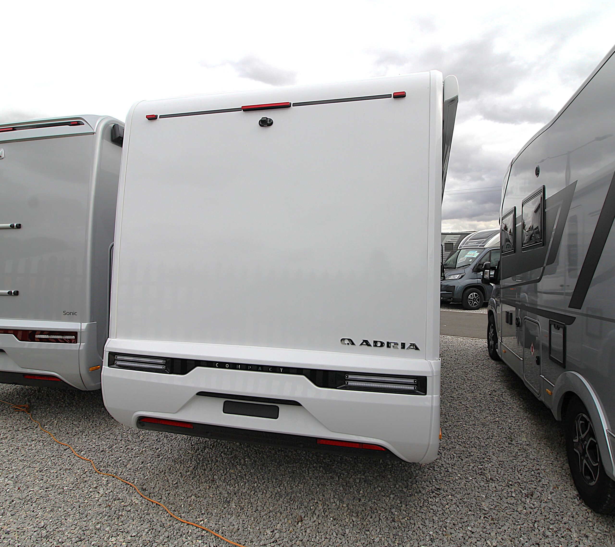 2026-adria-compact-slect-dl-12.jpg