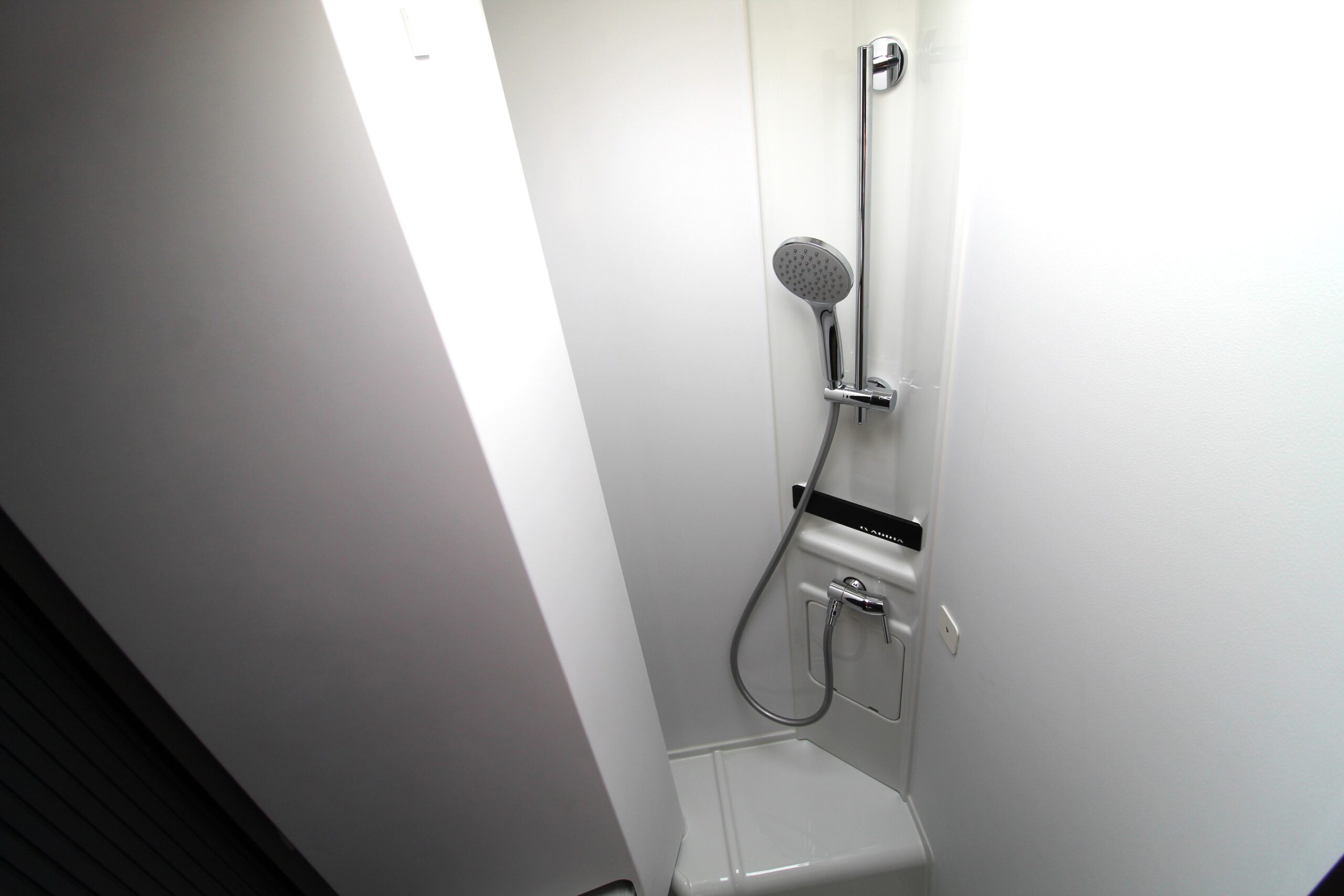 2026-adria-compact-slect-dl-2.jpg