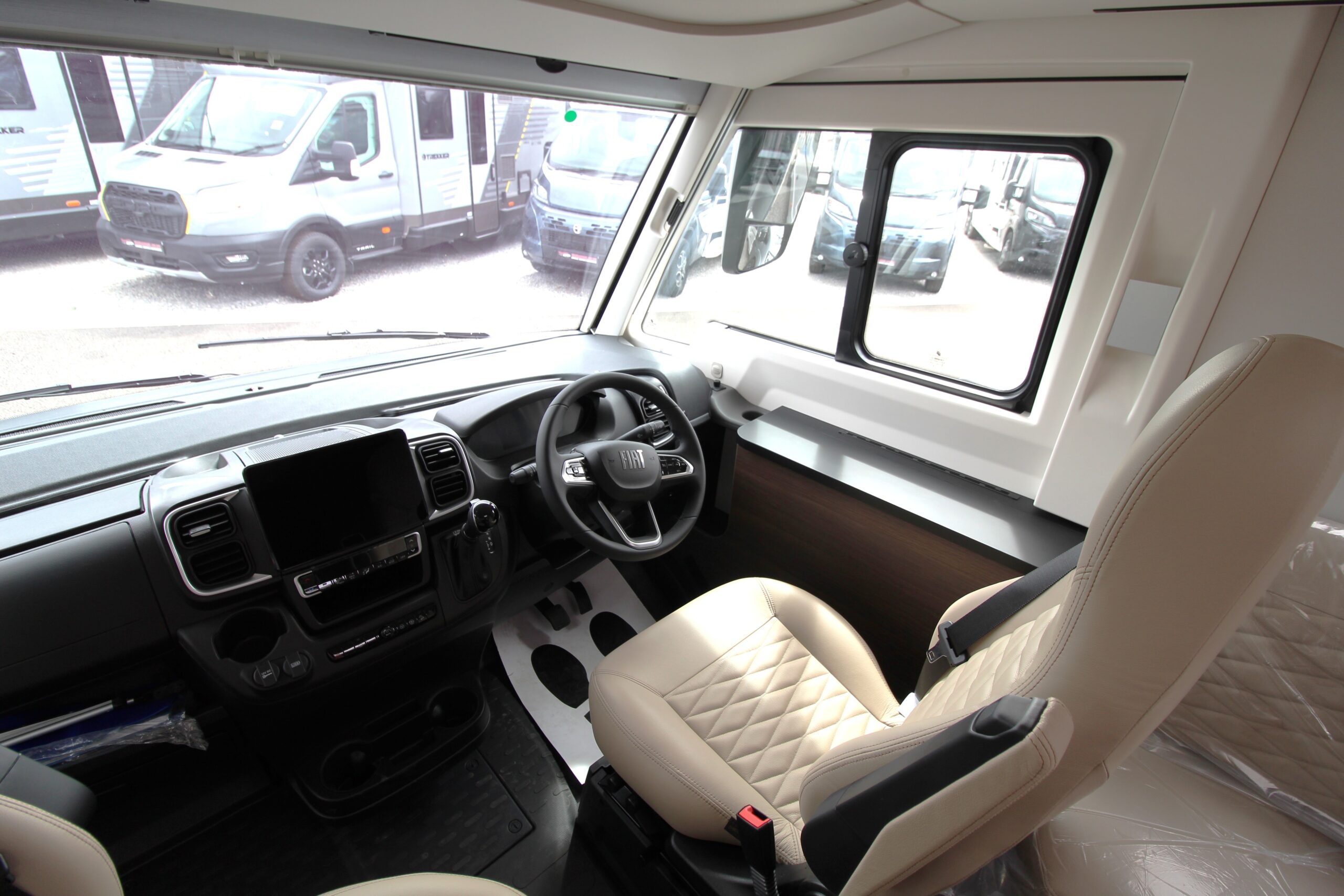 2026-adria-sonic-supreme-700-dl-13.jpg