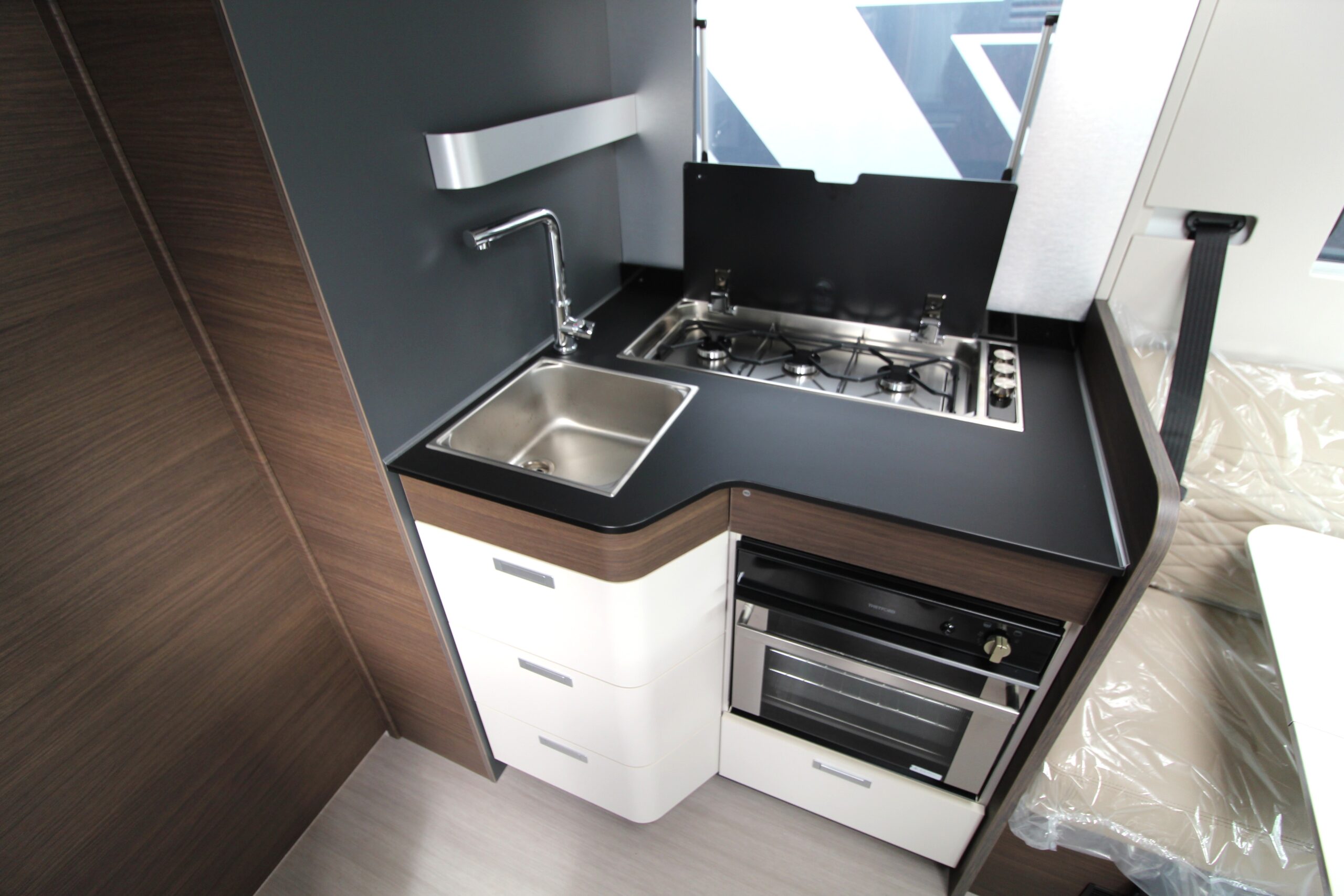 2026-adria-sonic-supreme-700-dl-20.jpg
