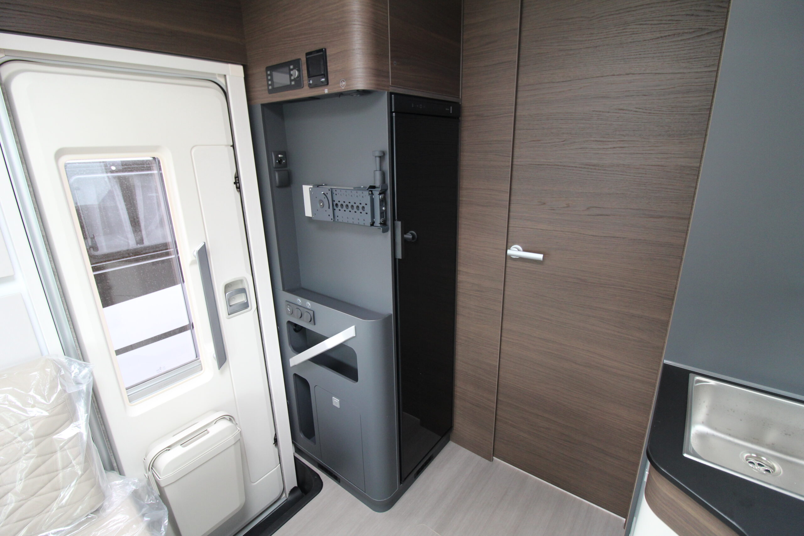 2026-adria-sonic-supreme-700-dl-24.jpg
