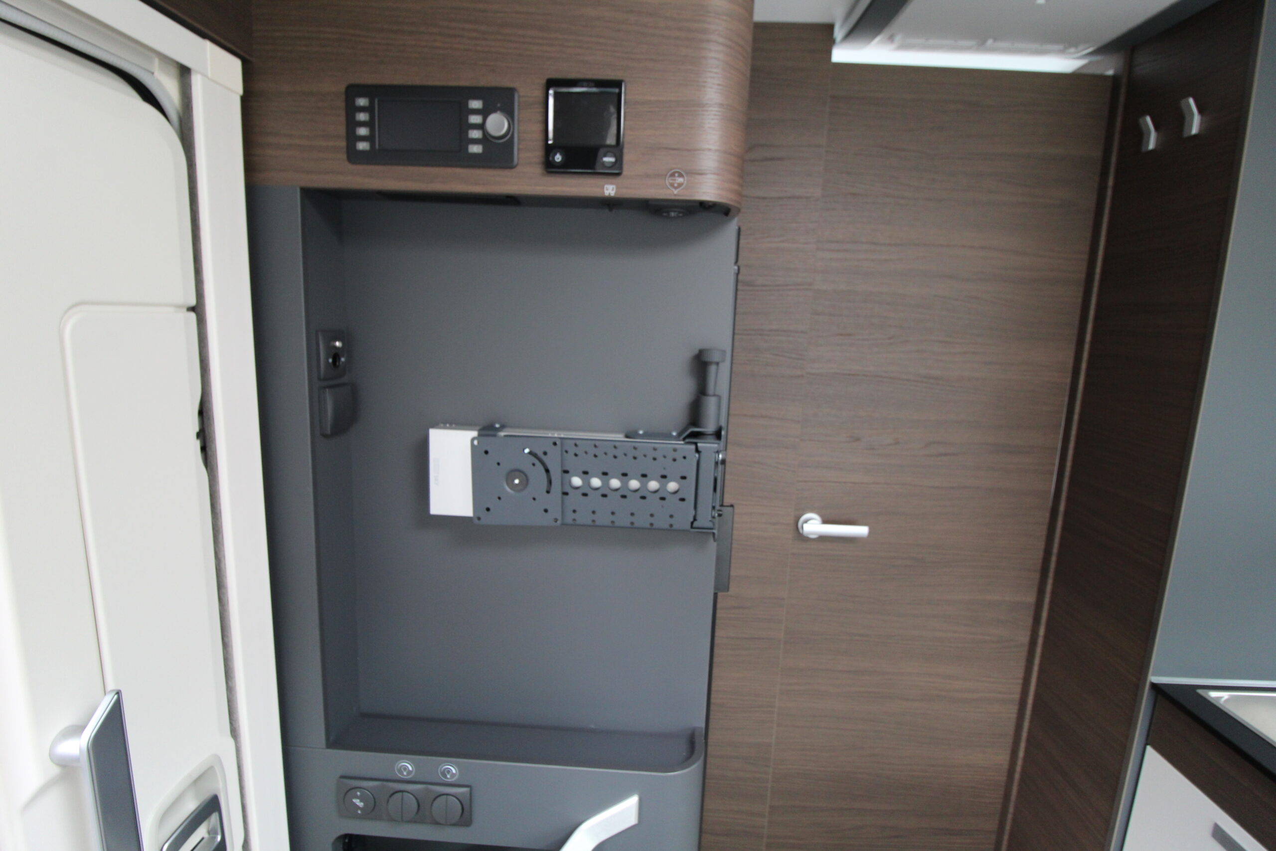 2026-adria-sonic-supreme-700-dl-25.jpg