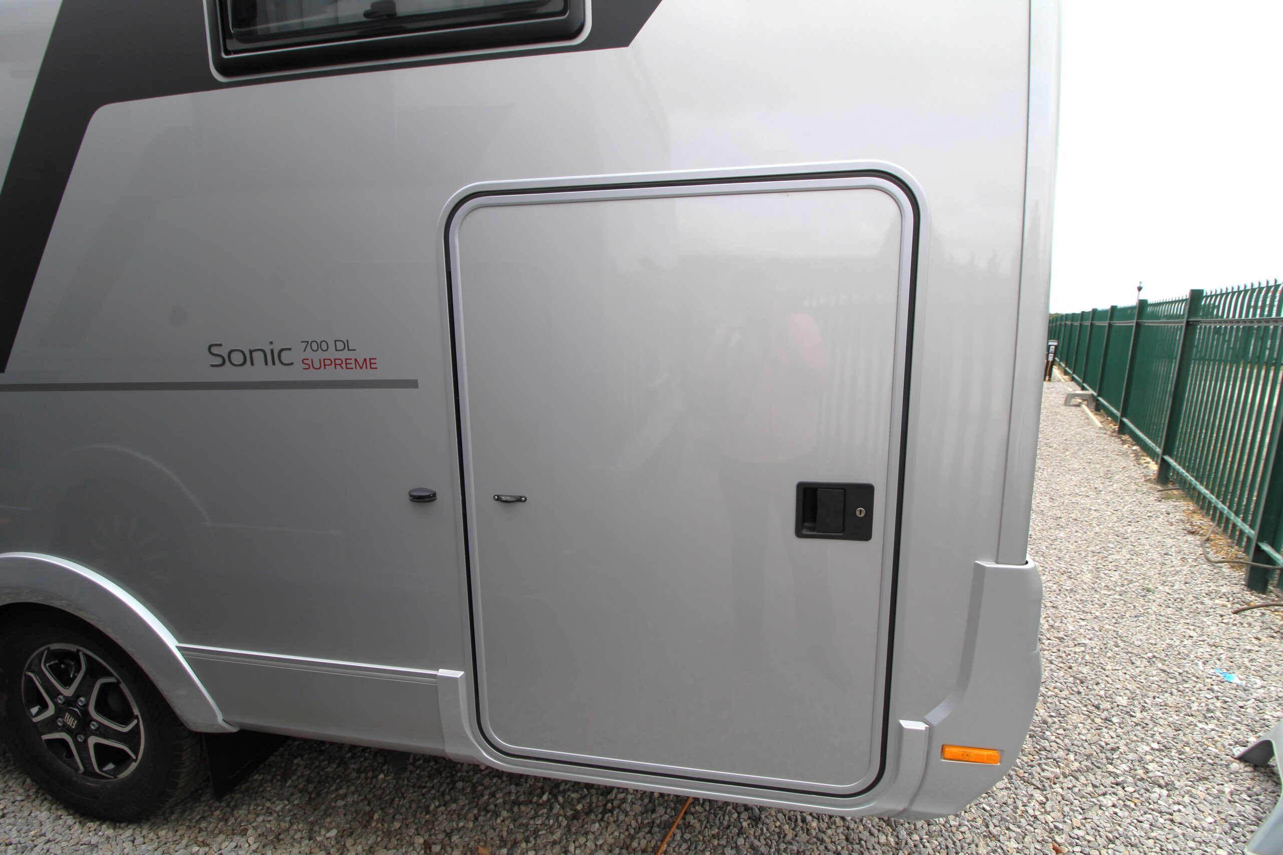 2026-adria-sonic-supreme-700-dl-3.jpg