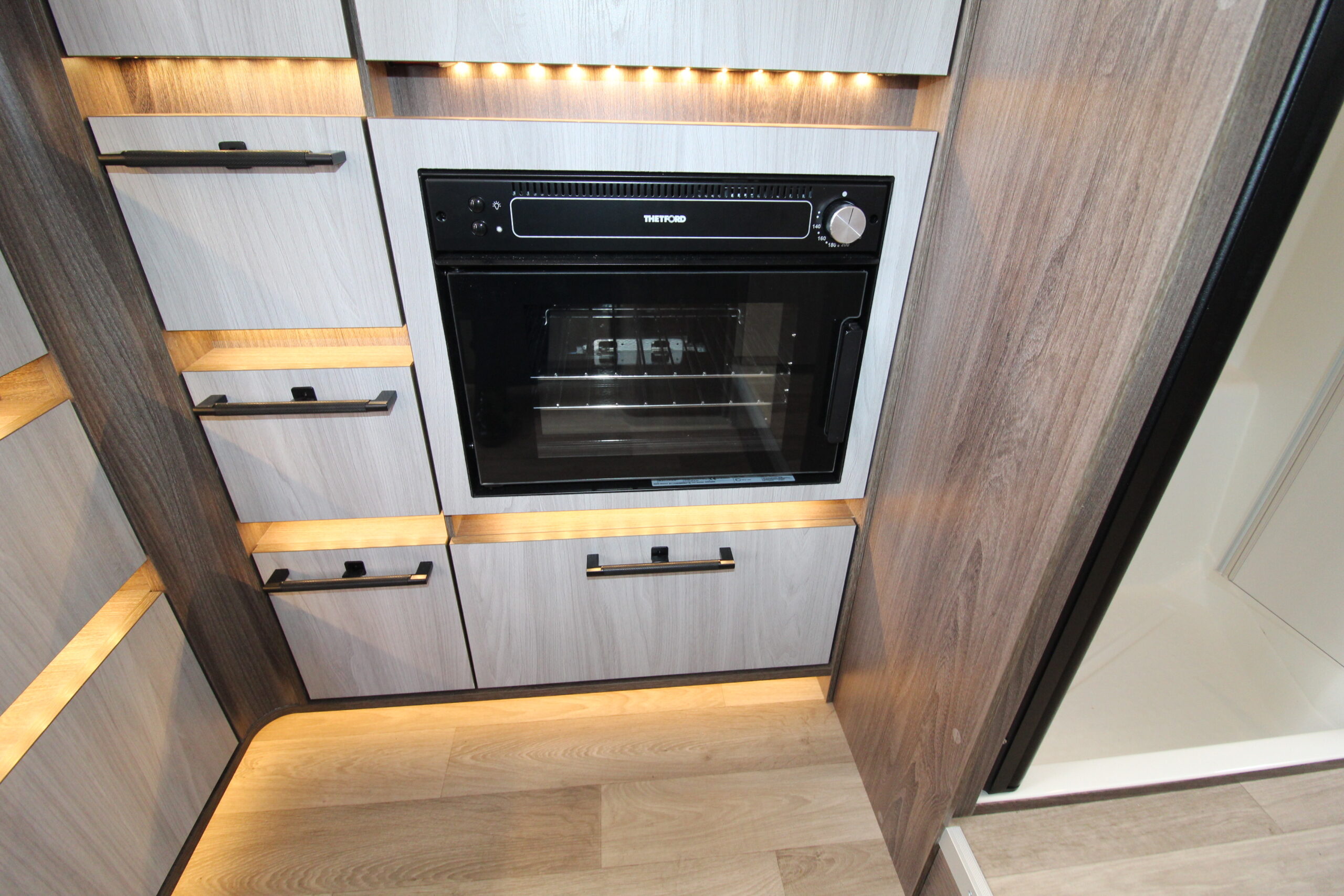 2026-coachman-aventura-565-16.jpg