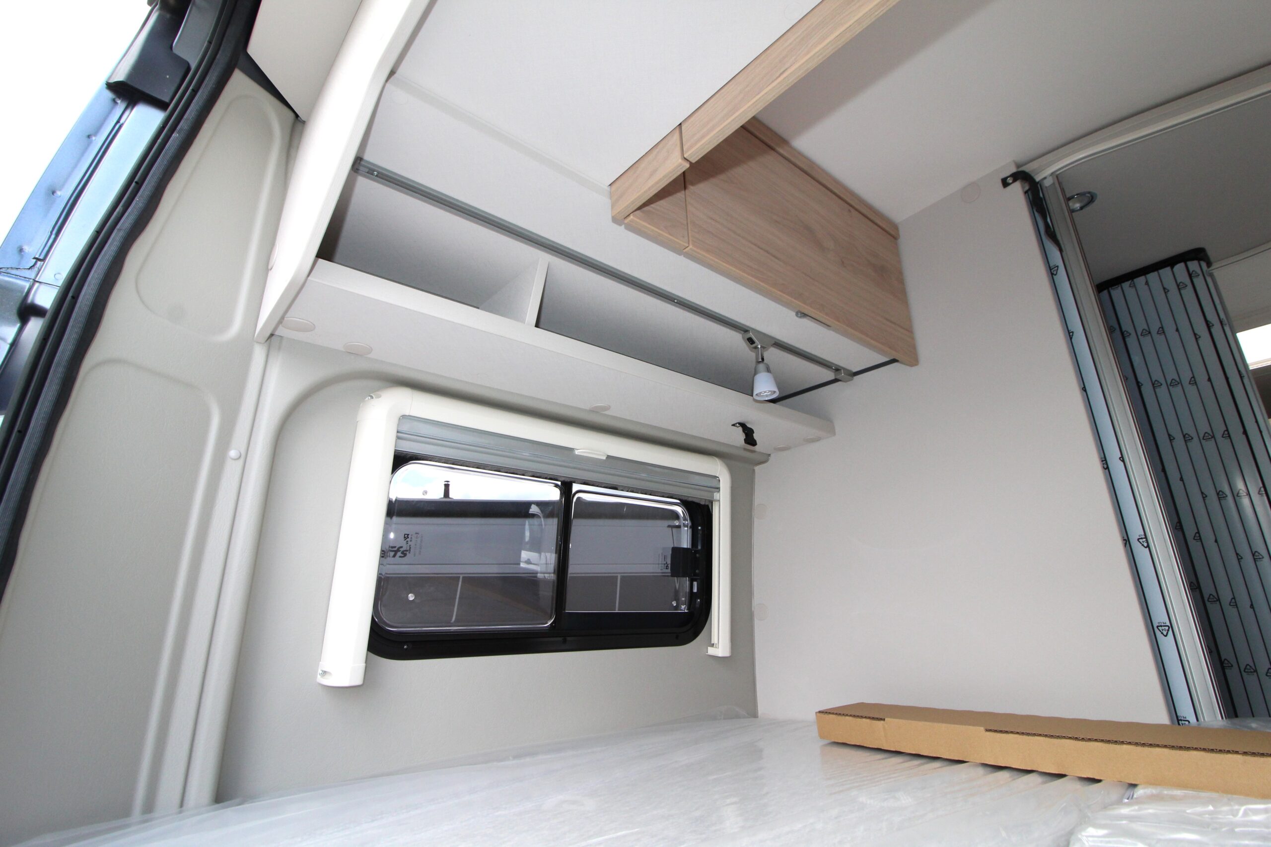 2026-dethleffs-globetrail-540dr-4.jpg