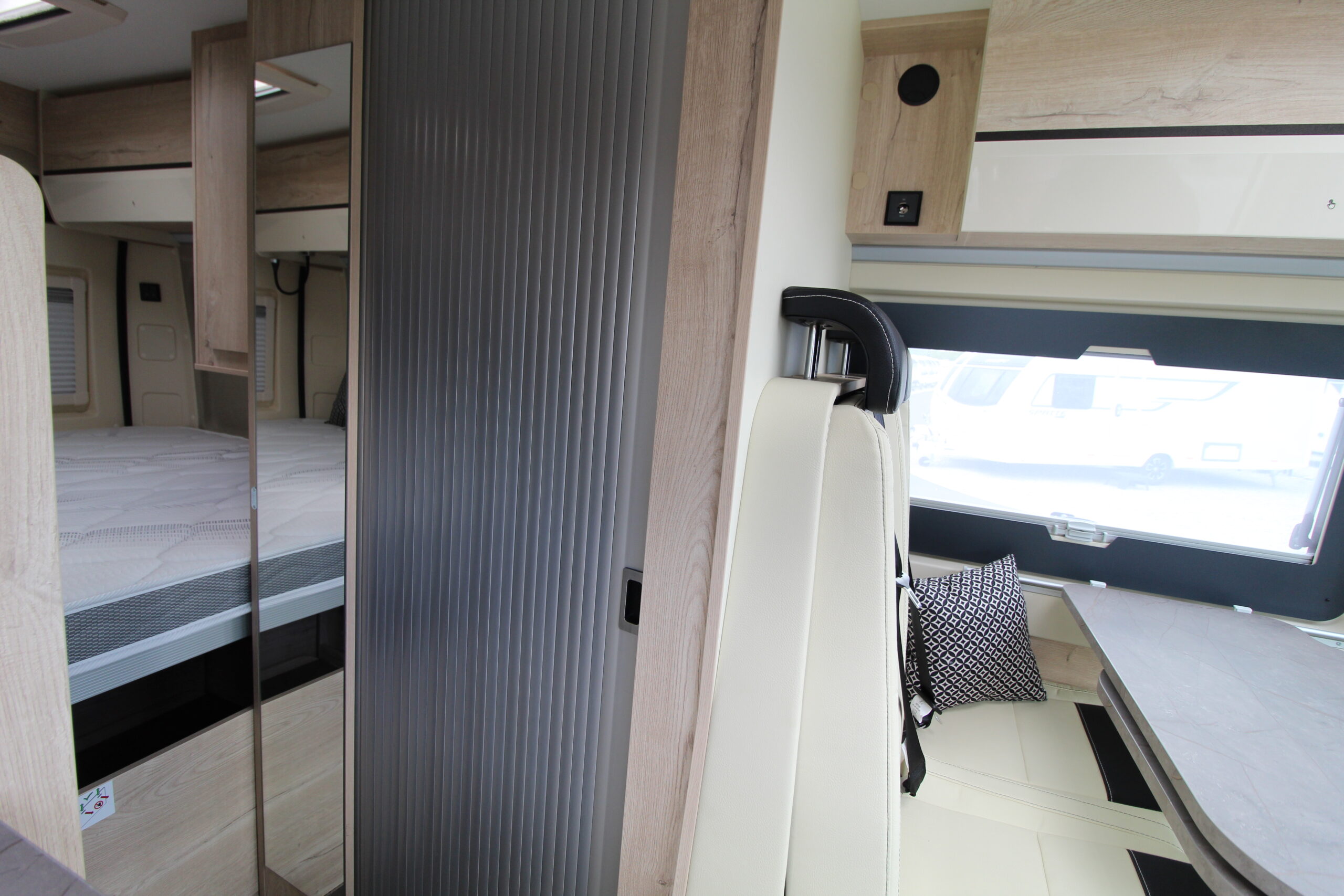 2026-florium-black-pearl-59lt-49.jpg