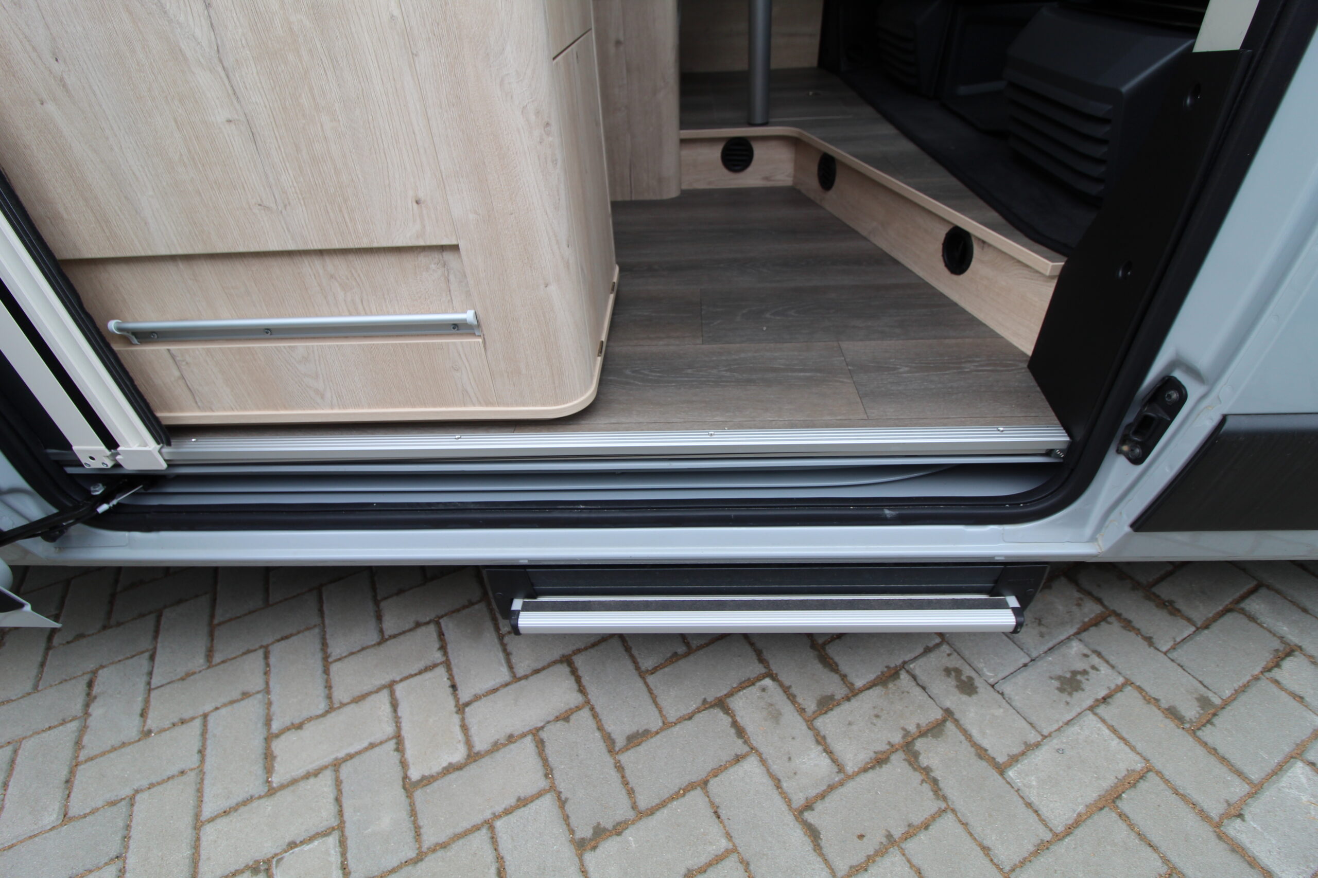 2026-florium-black-pearl-59lt-52.jpg