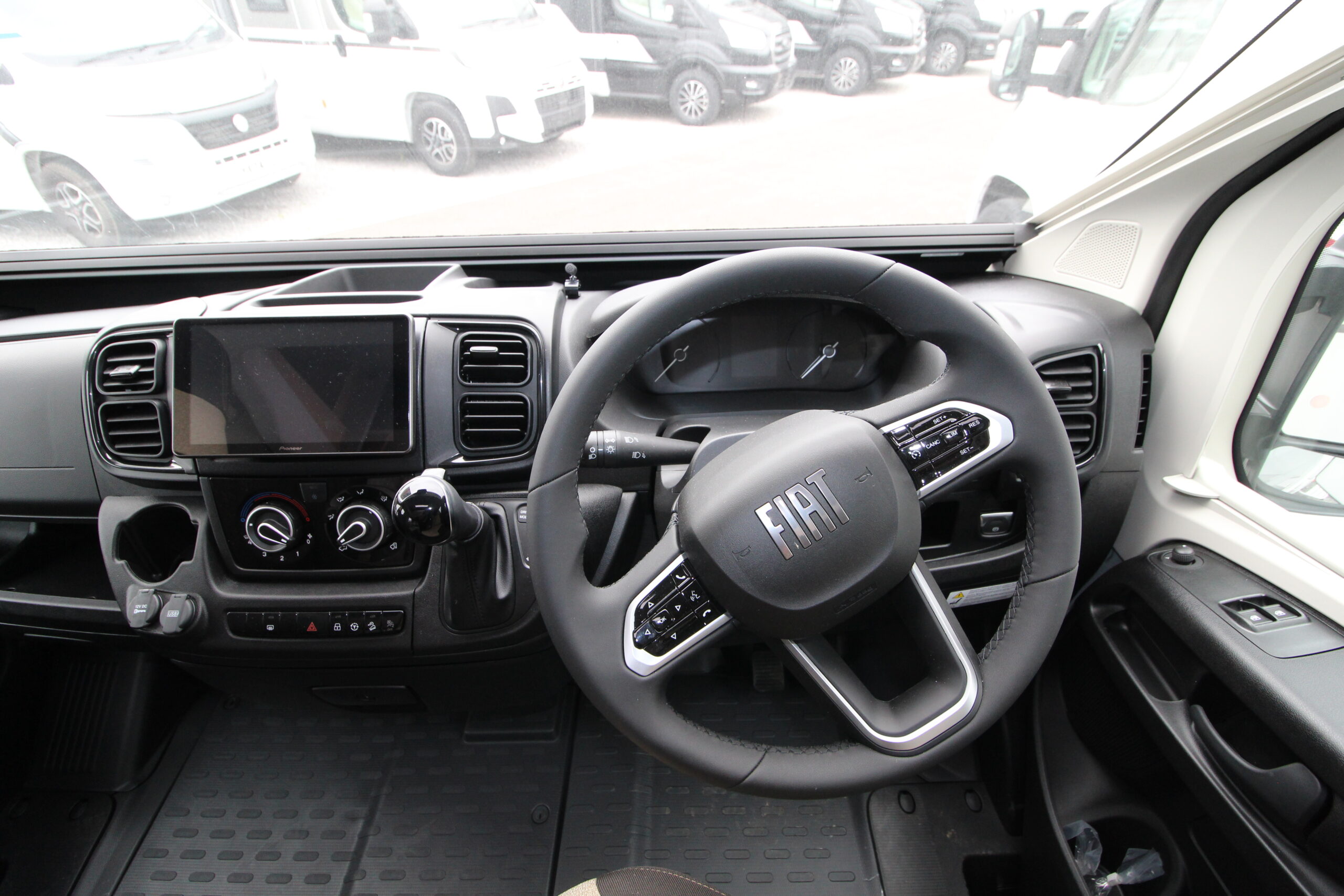 2026-giottiline-compact-cx60-11_1.jpg