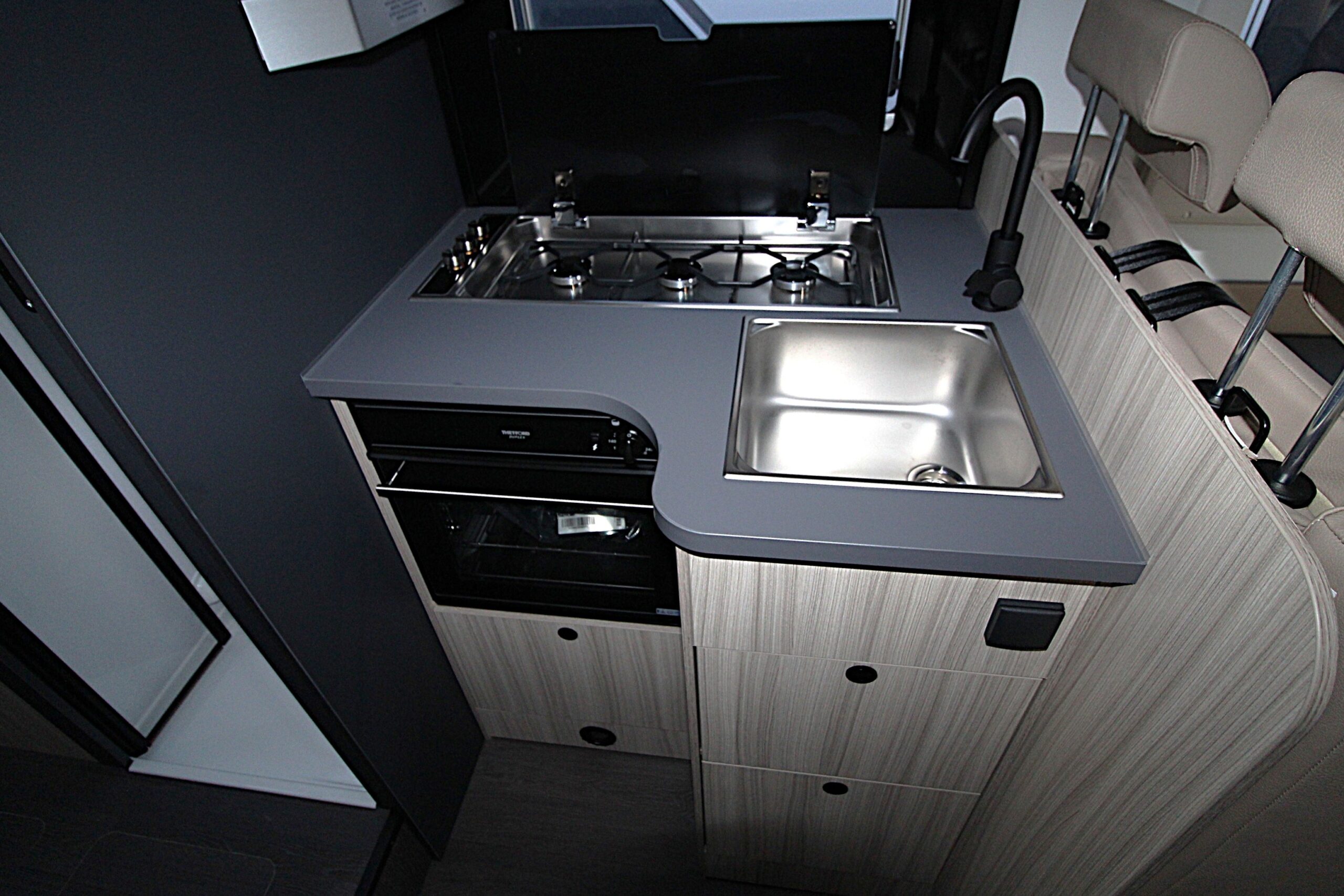 2026-sun-living-75-sl-11.jpg