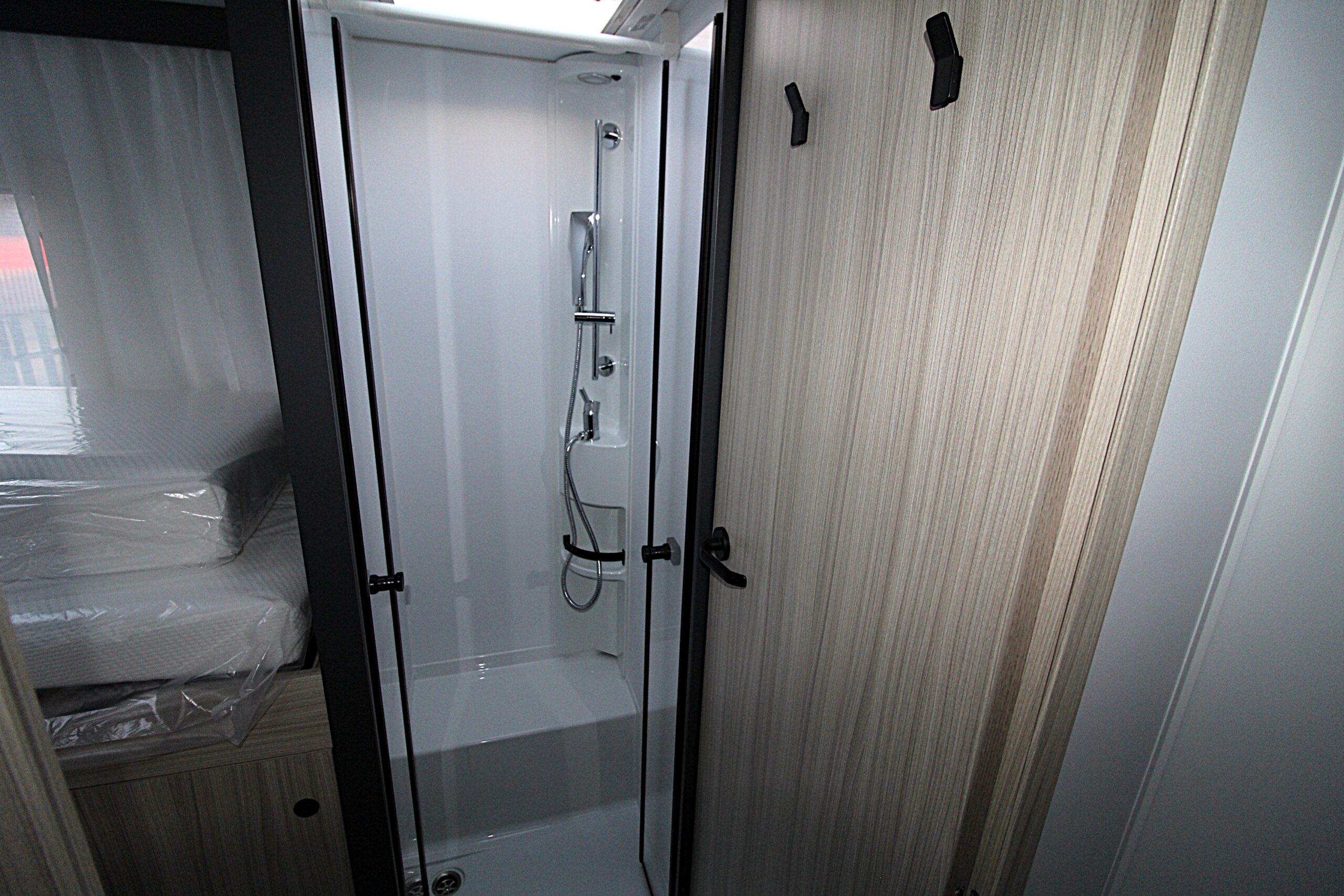 2026-sun-living-75-sl-19.jpg