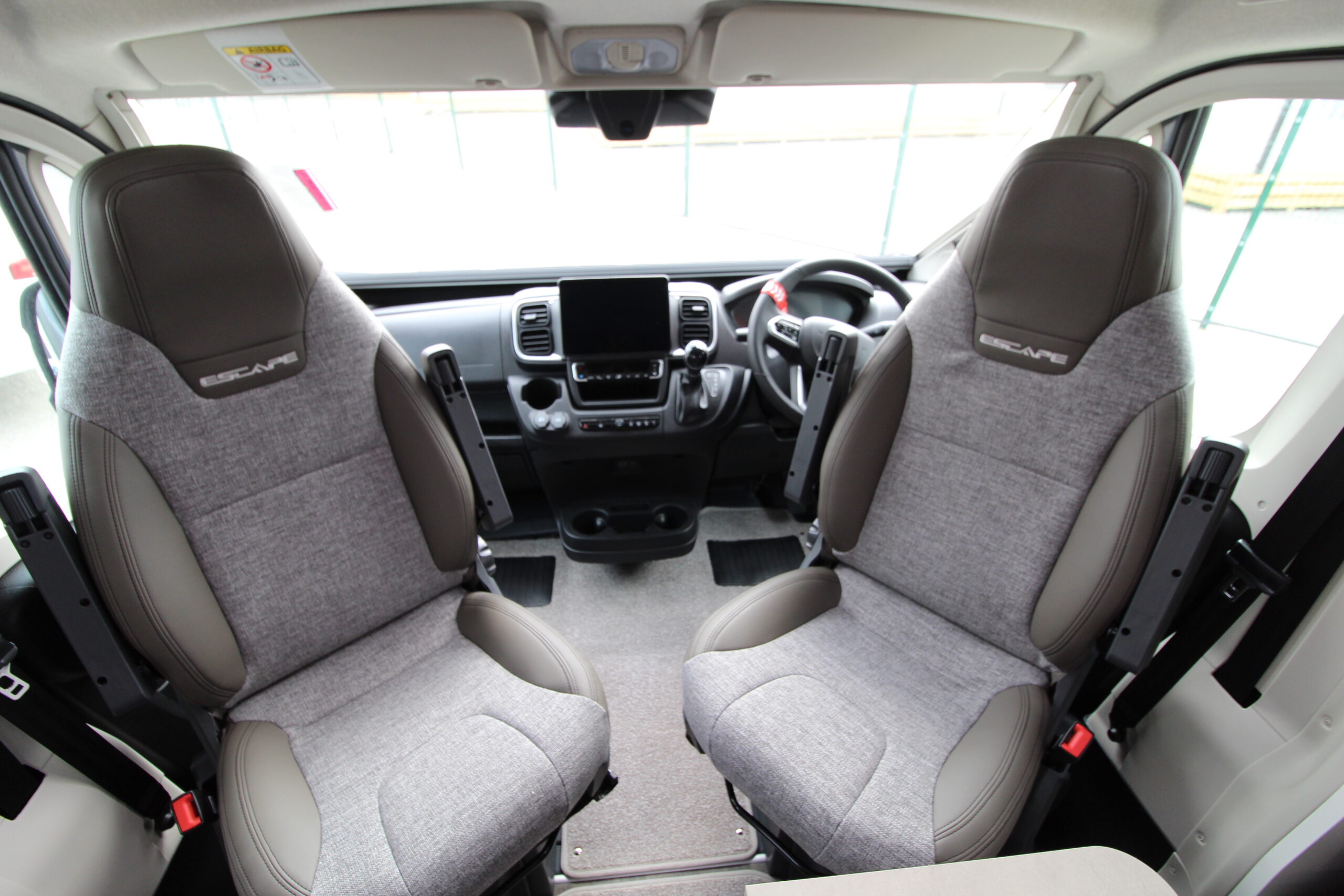 2026-swift-escape-640-15.jpg
