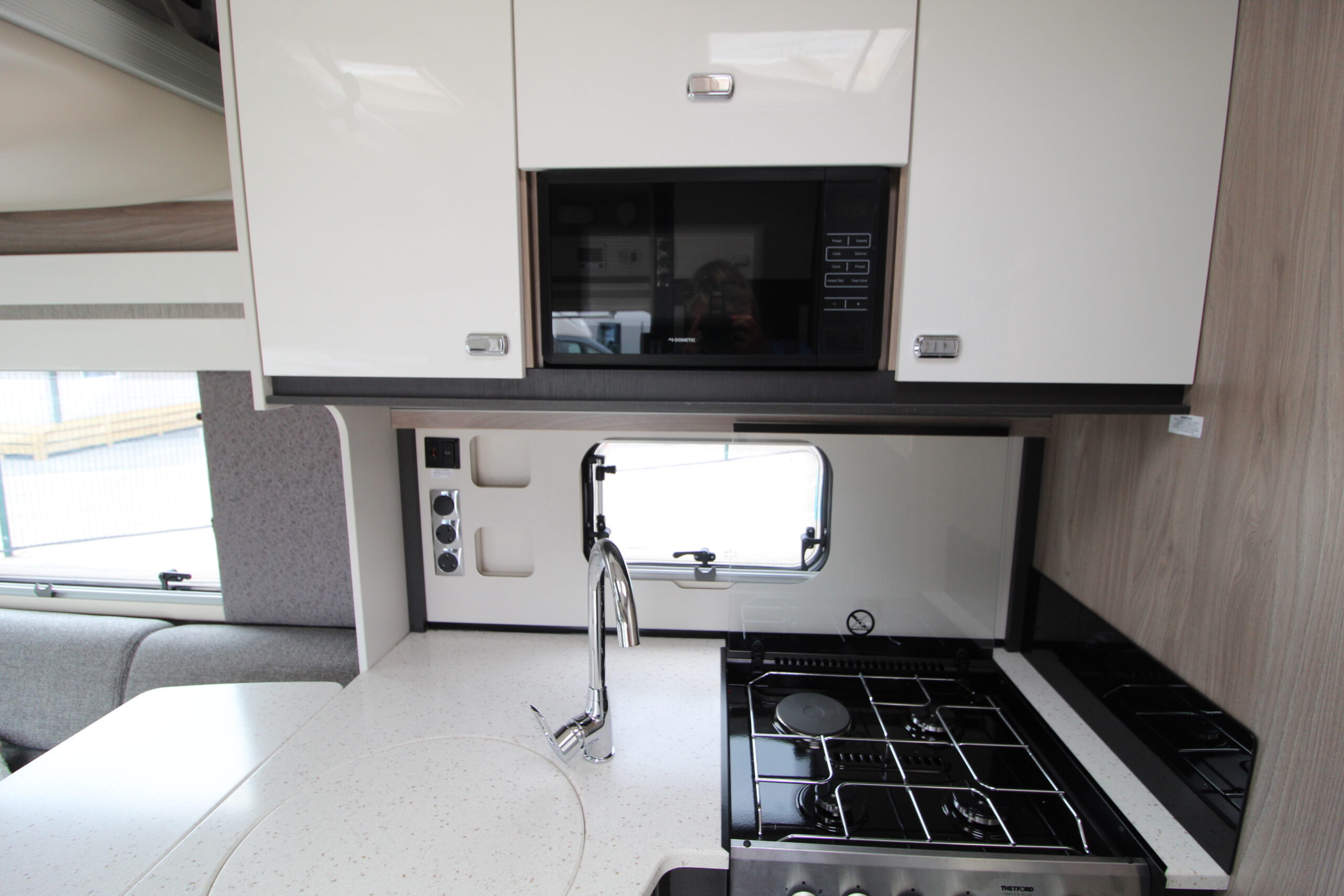 2026-swift-escape-640-28.jpg