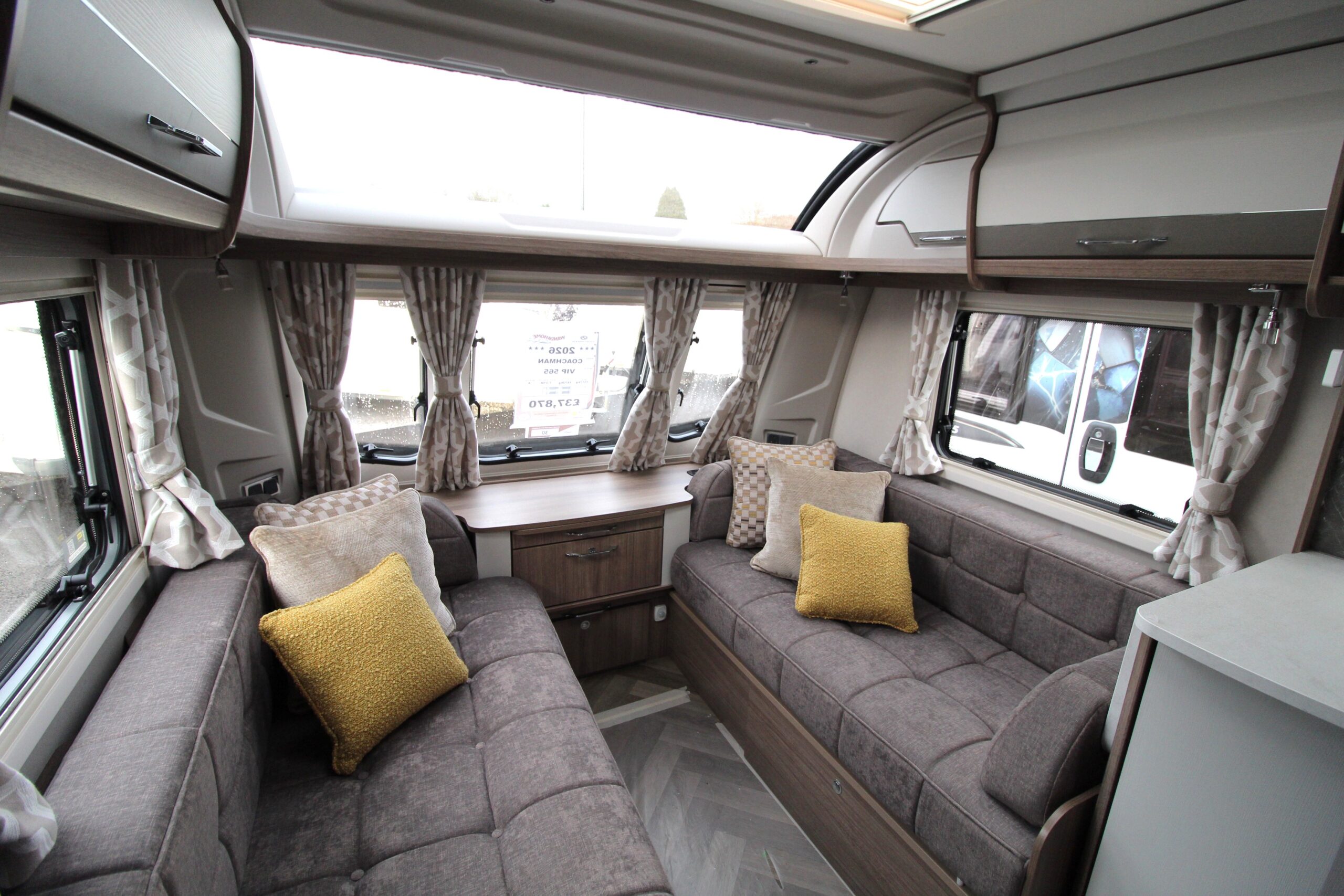 2026-vip-565-13.jpg