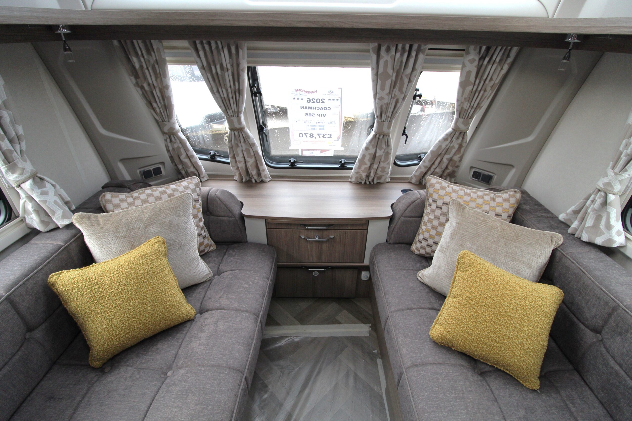 2026-vip-565-15.jpg