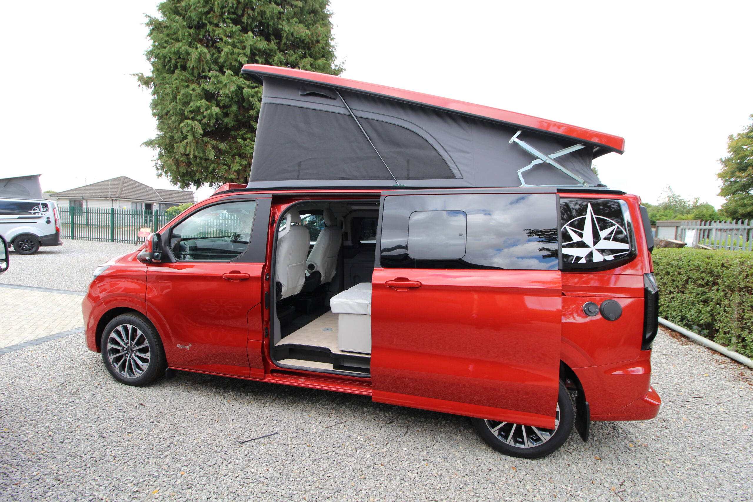 2026-westfalia-kipling-red-12.jpg
