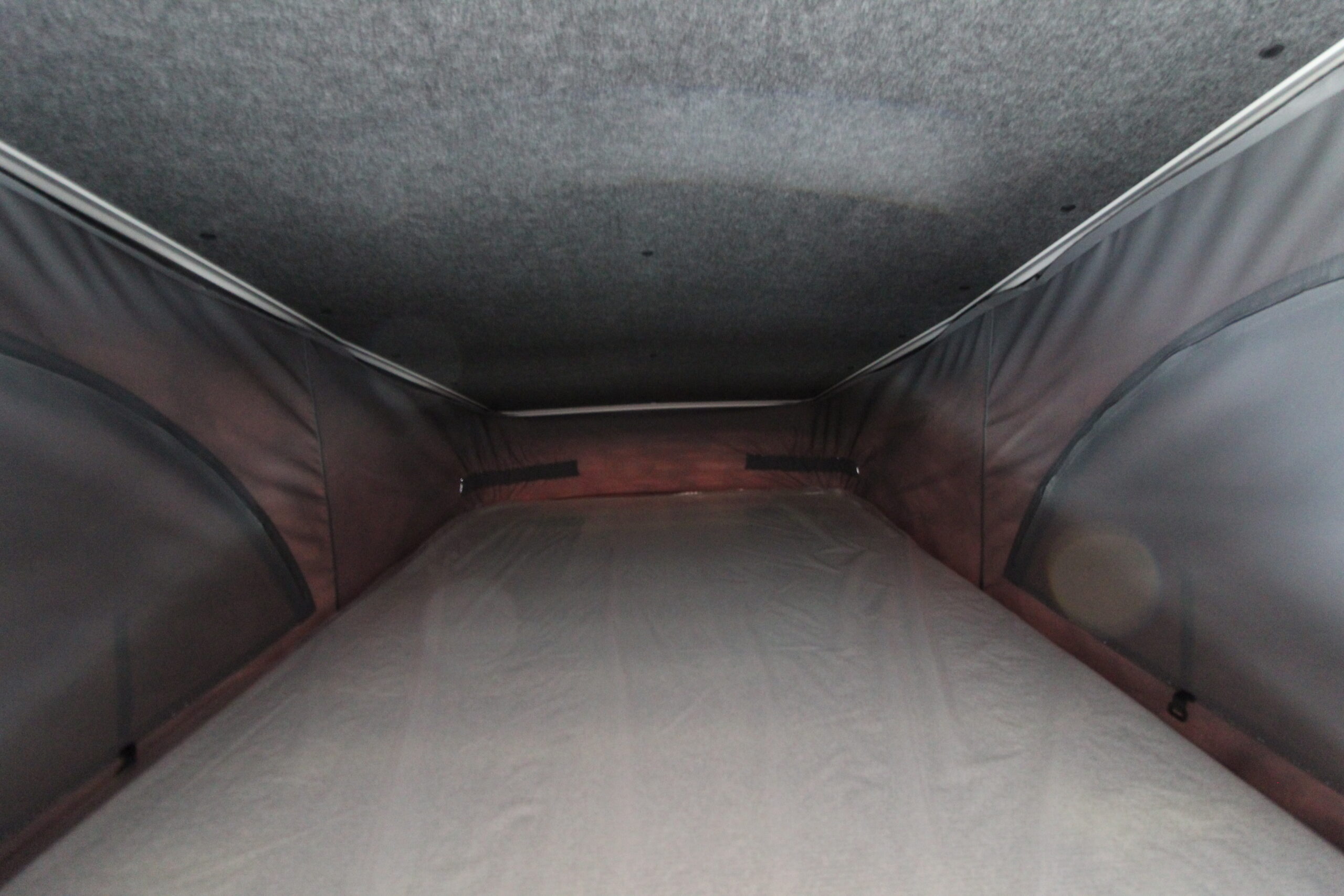 2026-westfalia-kipling-red-26.jpg