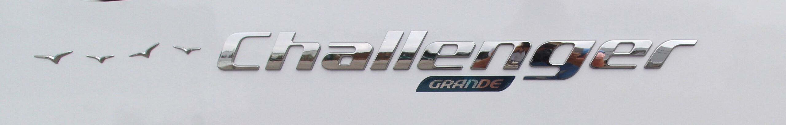 2027-challenger-grande-640-16.jpg