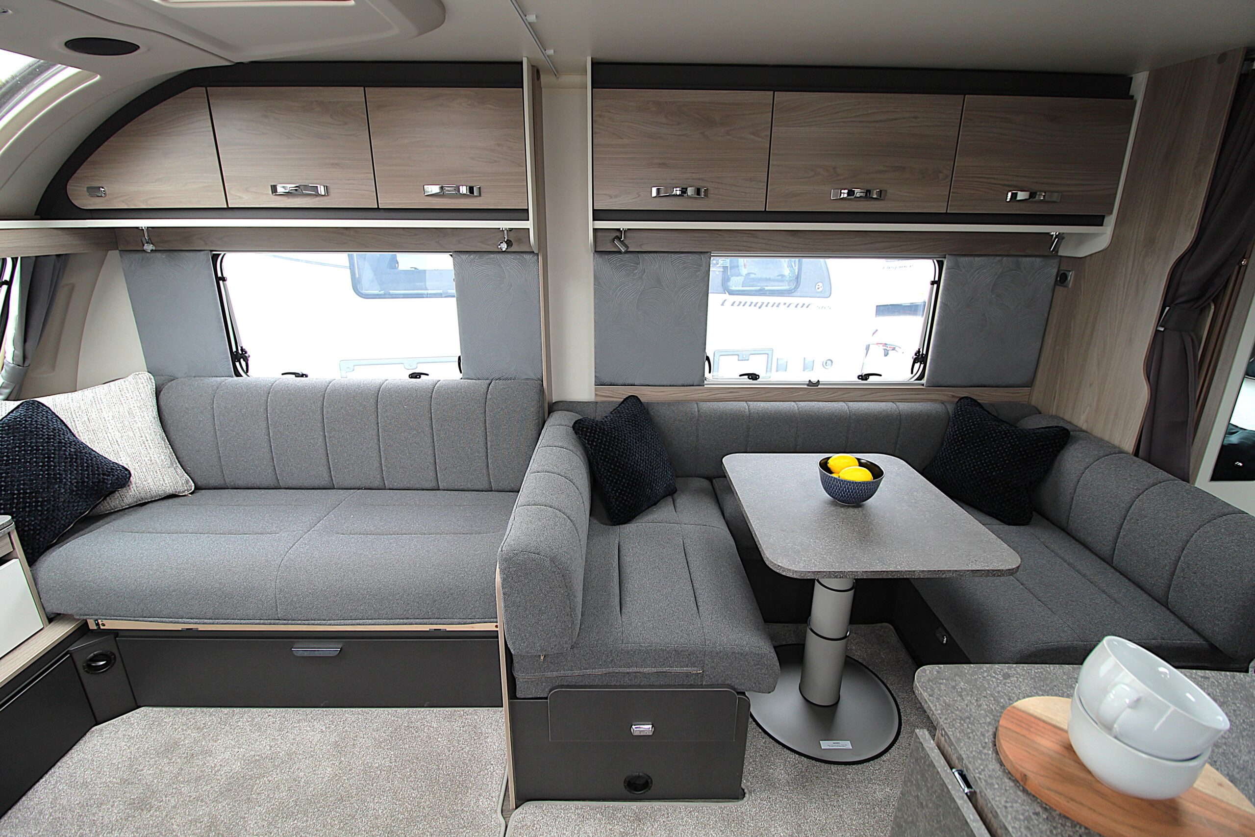 2027-challenger-grande-640-19.jpg