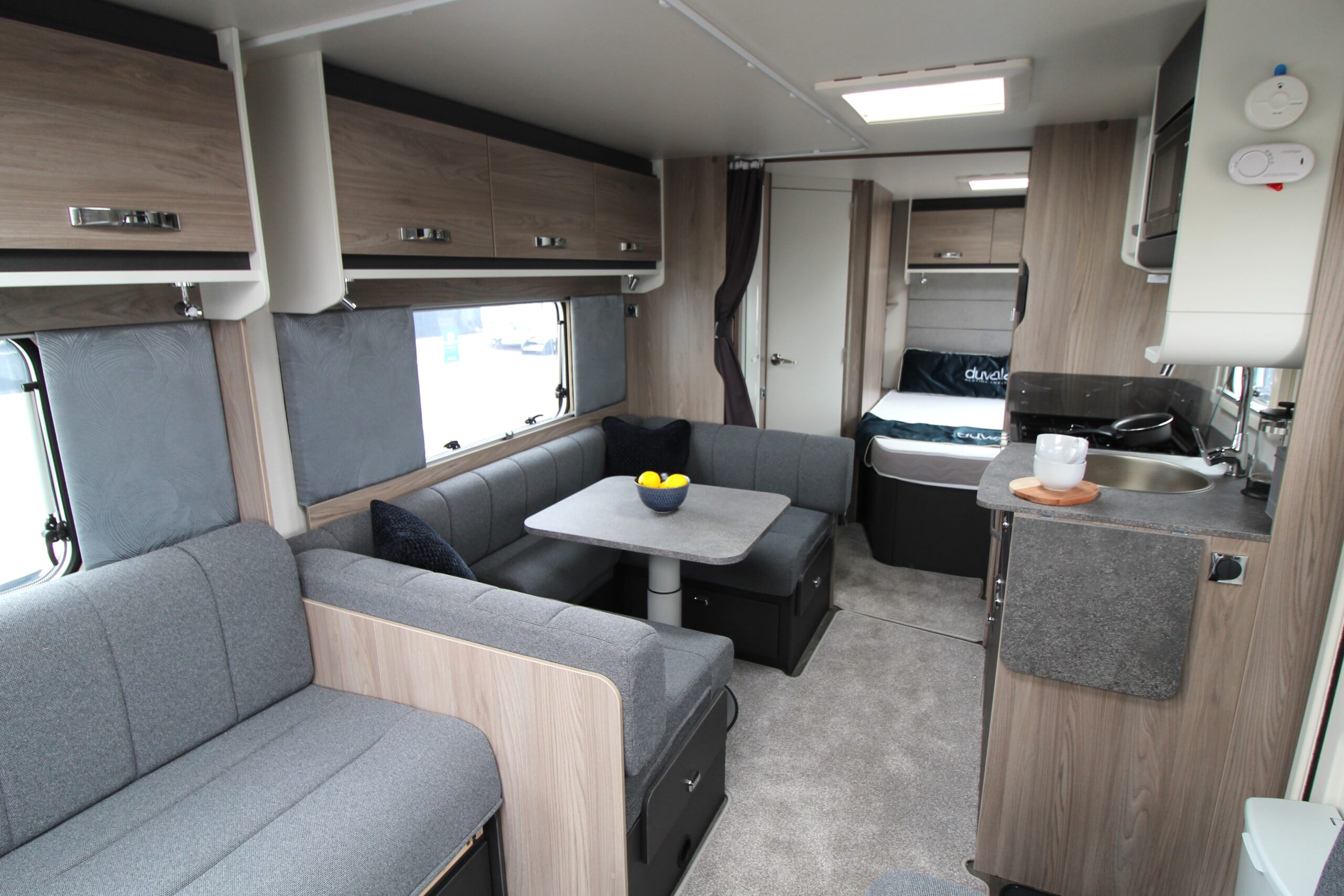 2027-challenger-grande-640-28.jpg