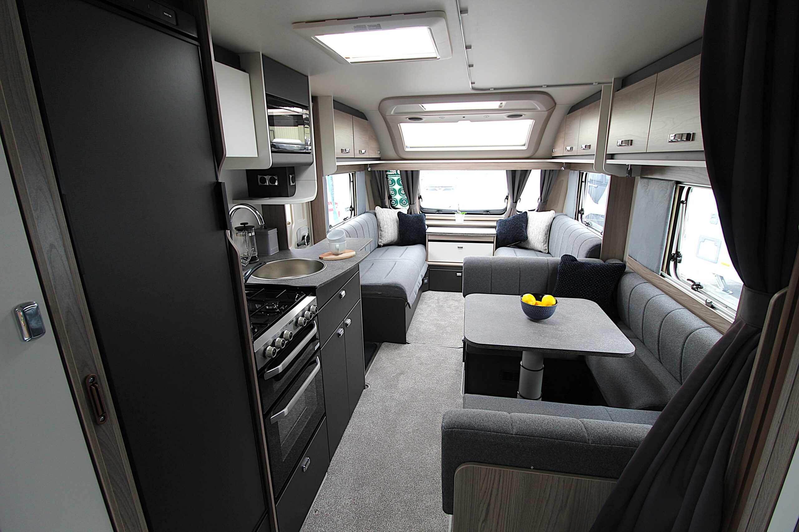 2027-challenger-grande-640-3.jpg