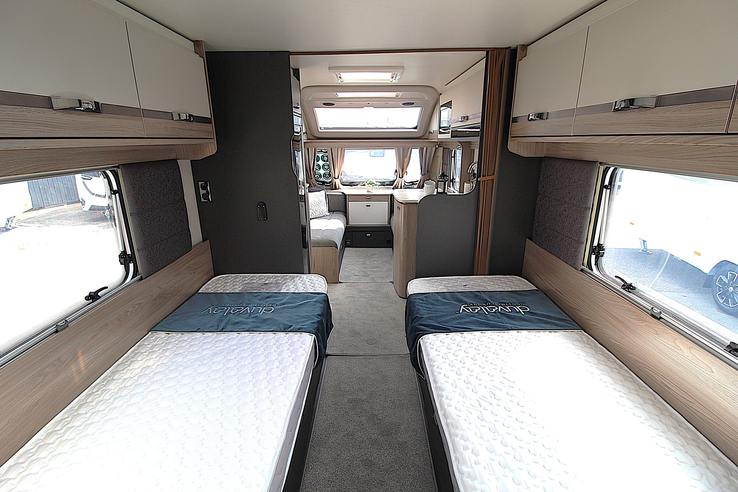 2027-conqueror-565-single-beds-34.jpg