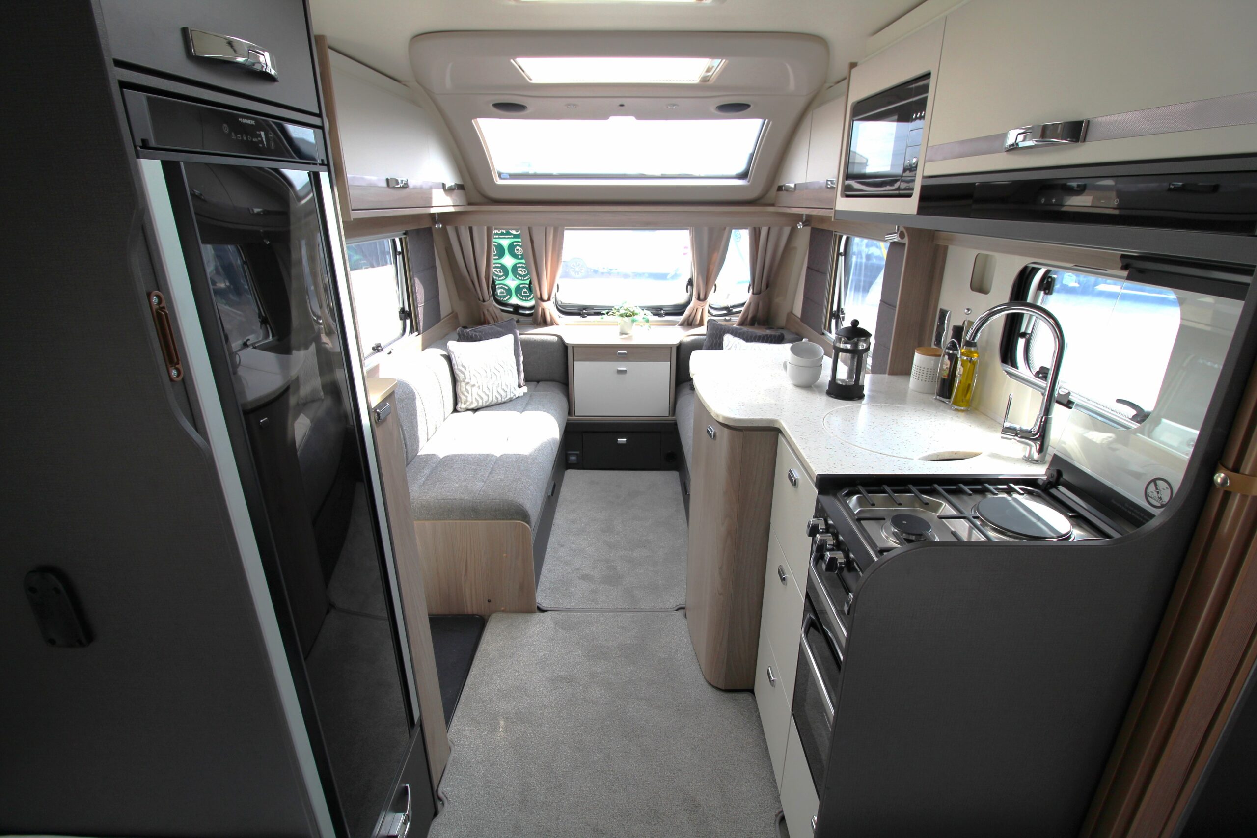2027-conqueror-565-single-beds-35.jpg