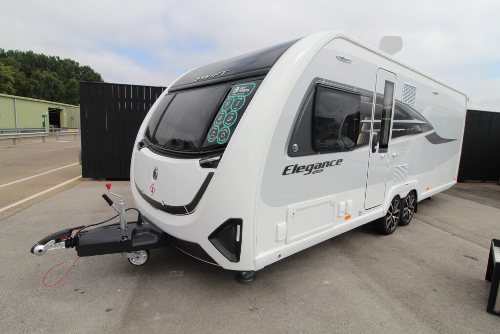 2027-elegance-grande-835-8-scaled.jpg