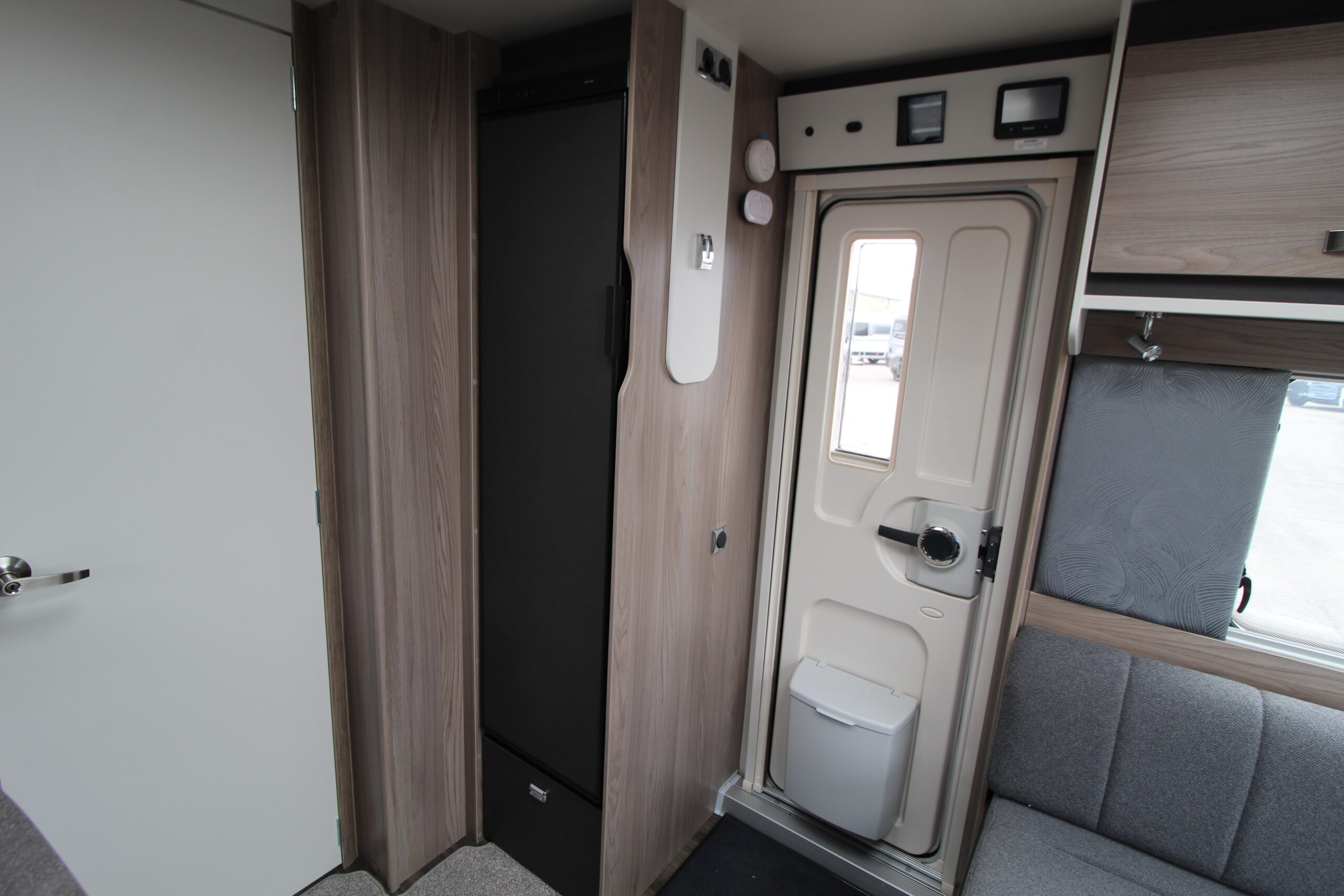 2027-swift-challenger-560-24.jpg