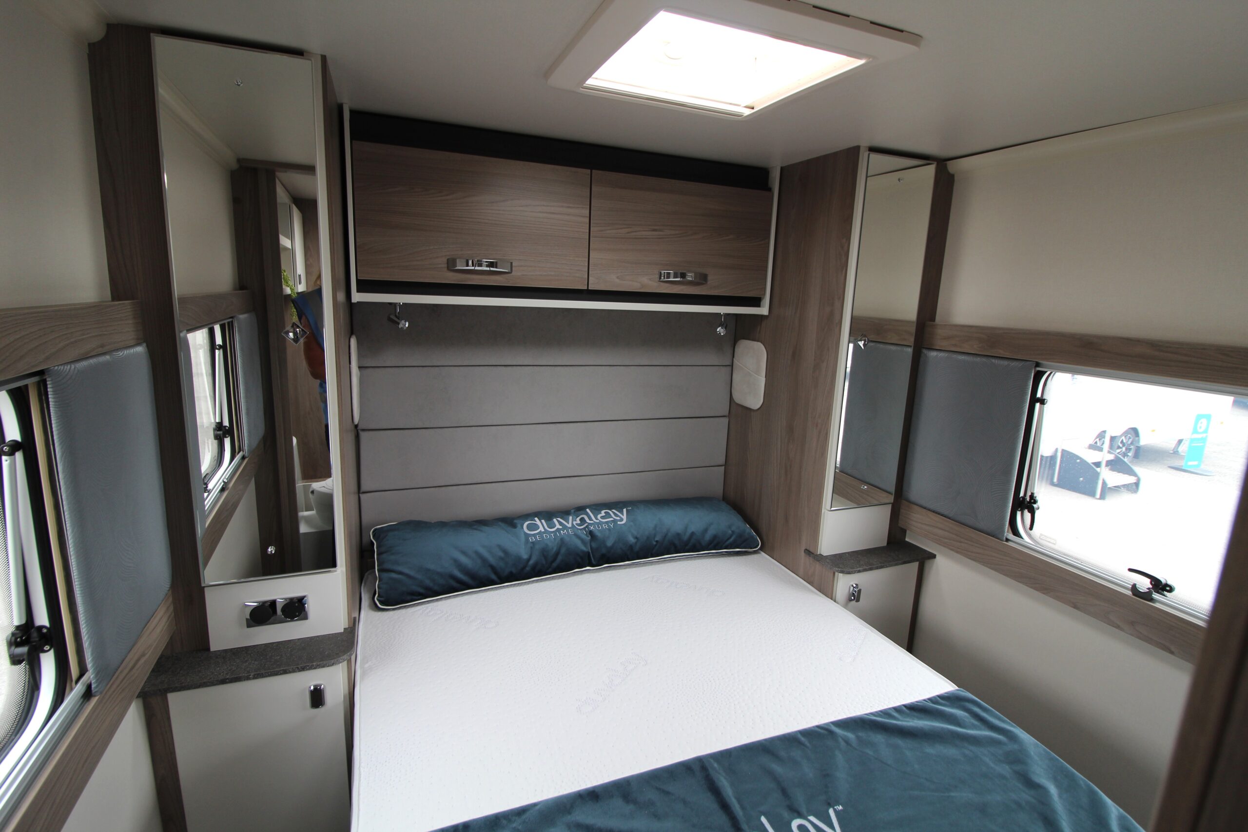 2027-swift-challenger-560-30.jpg