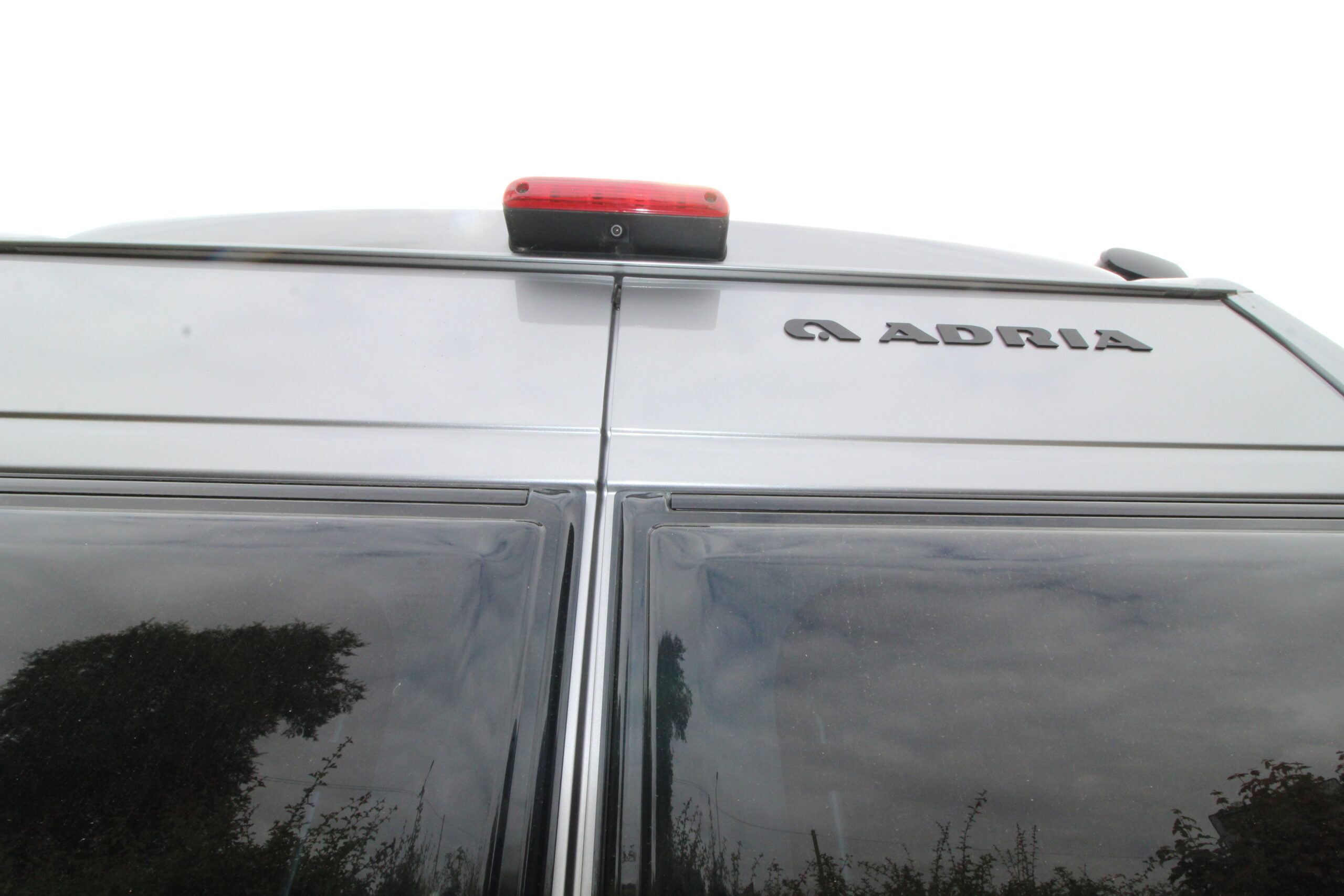 60-year-edition-twin-supreme-640-sgx-3.jpg