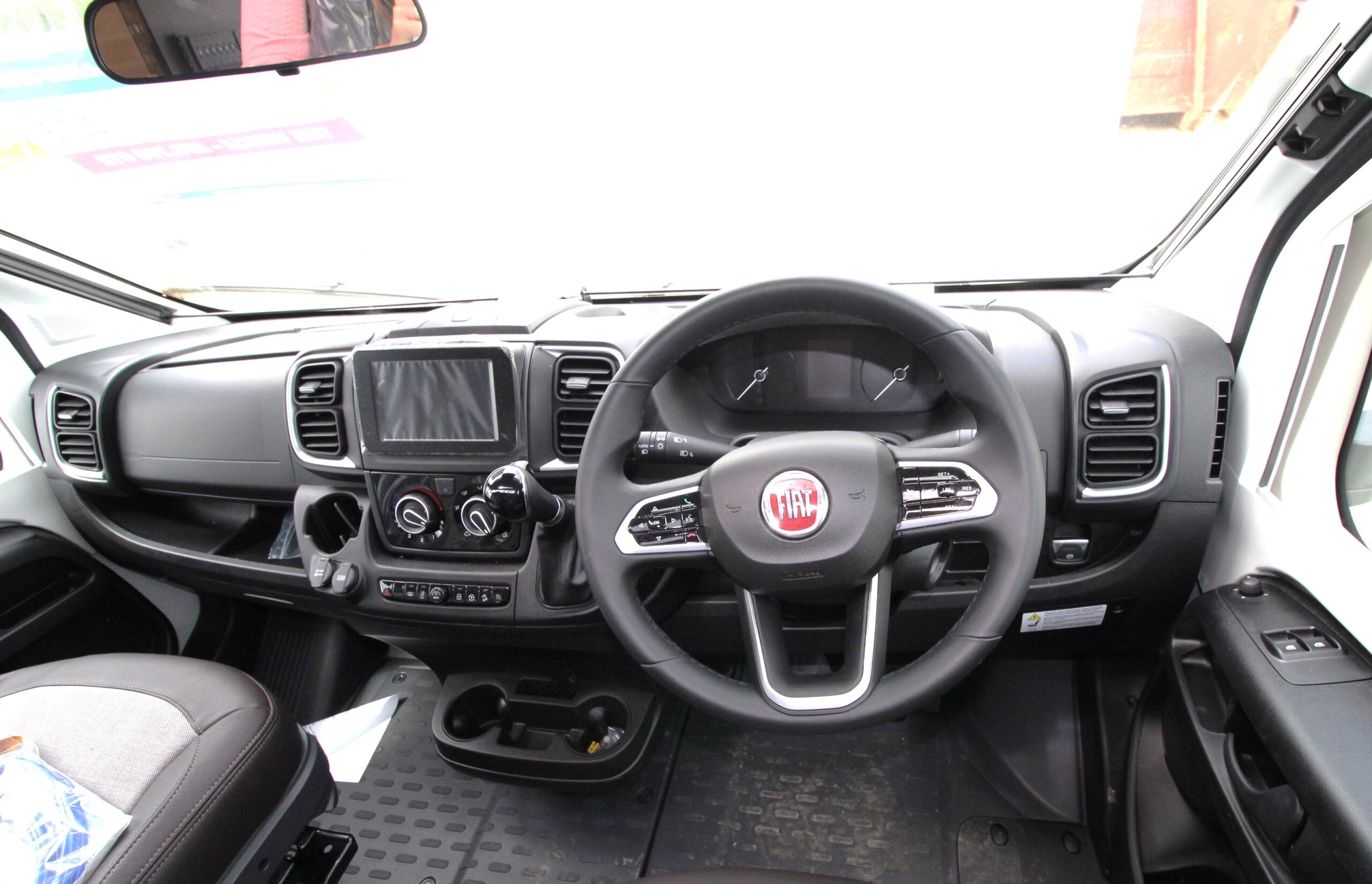 600-dt-9-speed-automatic-transmission-1.jpg