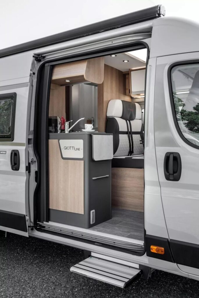 64g-open-side-door_1.avif