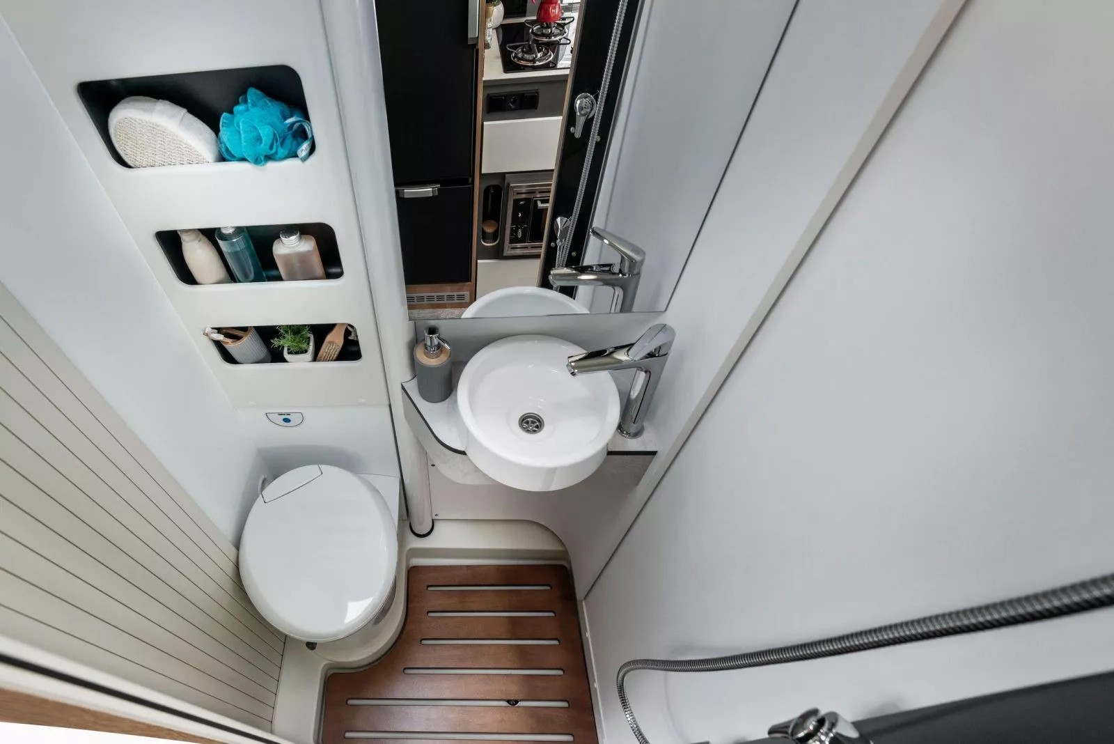 64g-washroom-1.jpg
