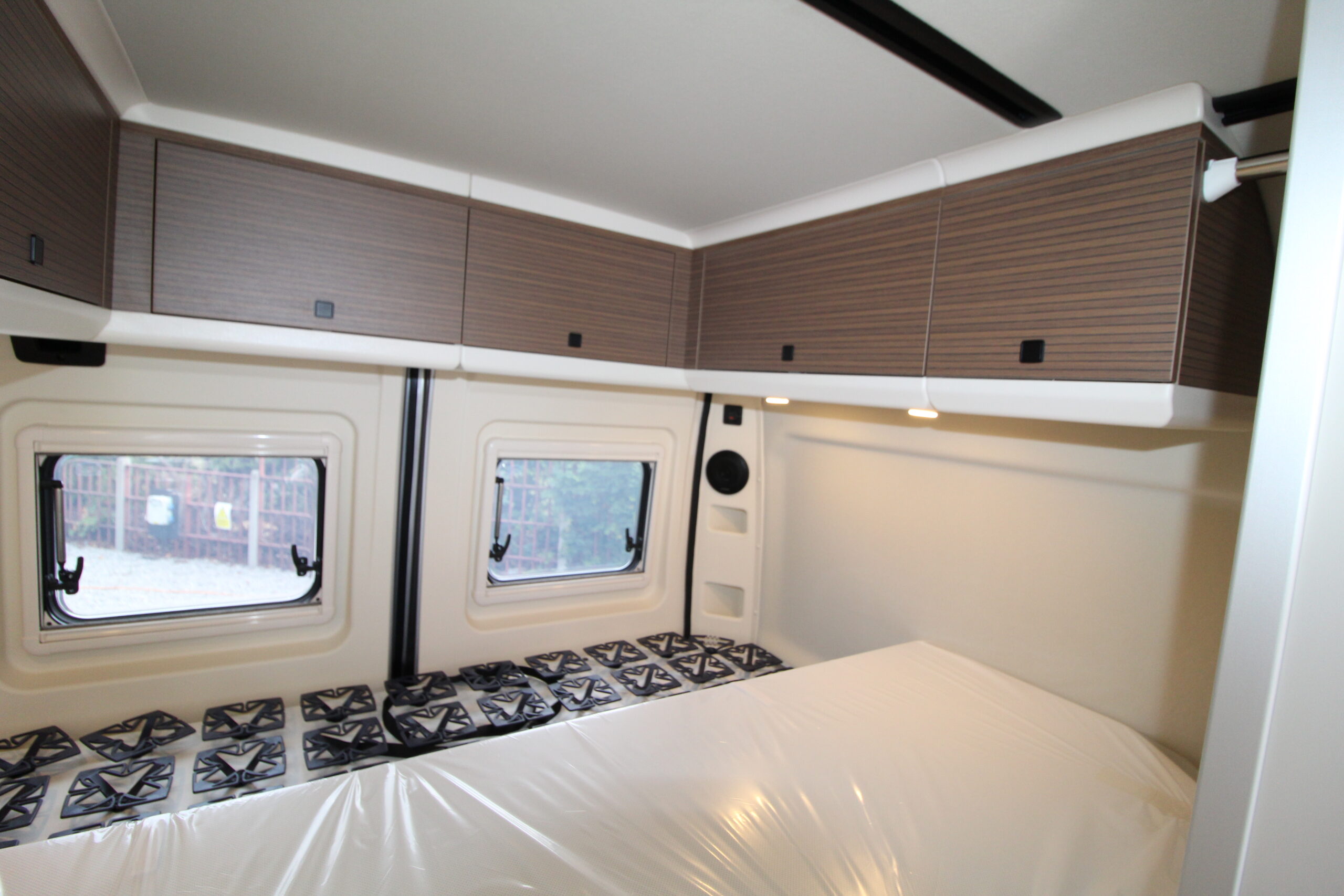 66856-columbus-600-d-pop-top-29.jpg