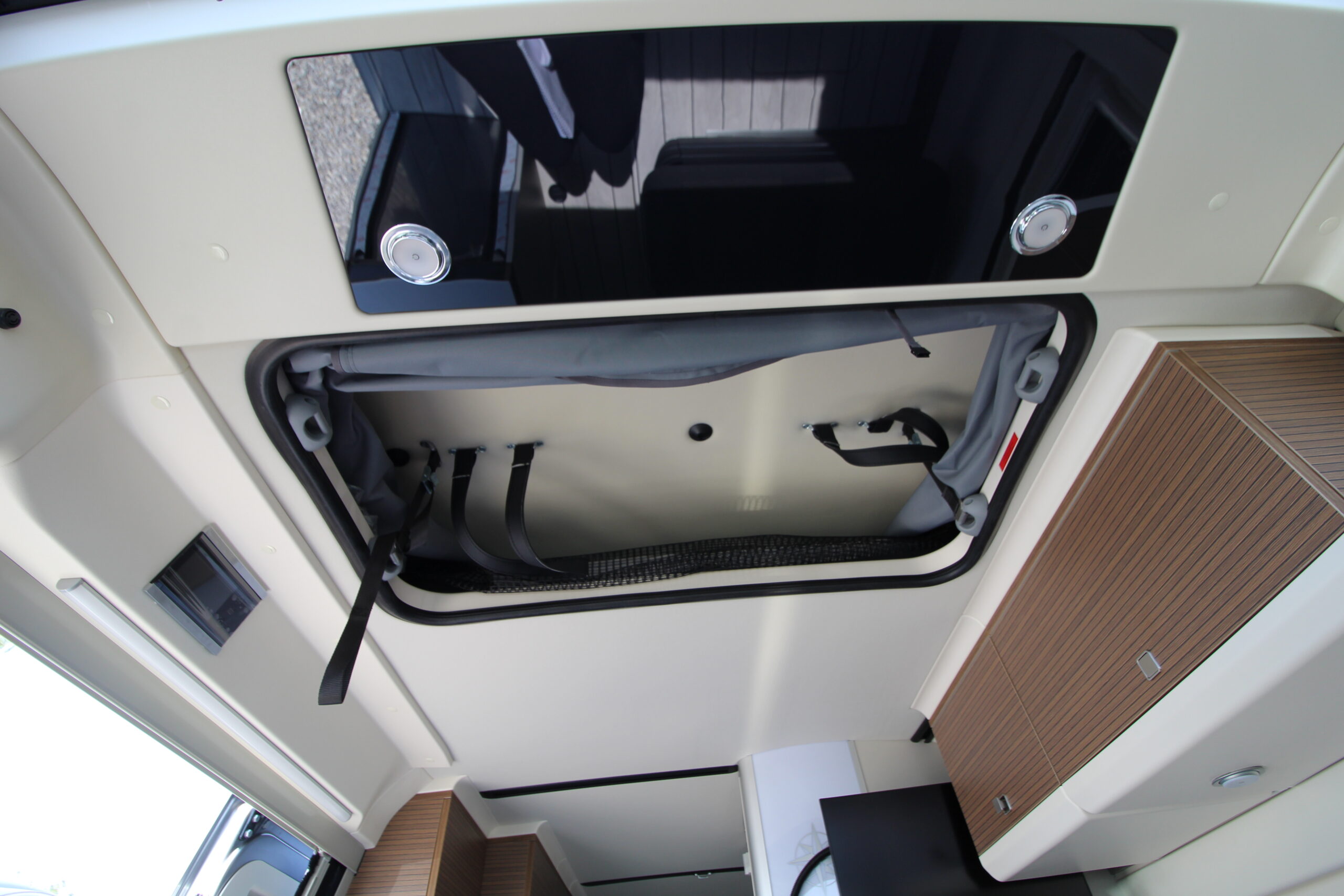 66896-columbus-640e-pop-top-17.jpg