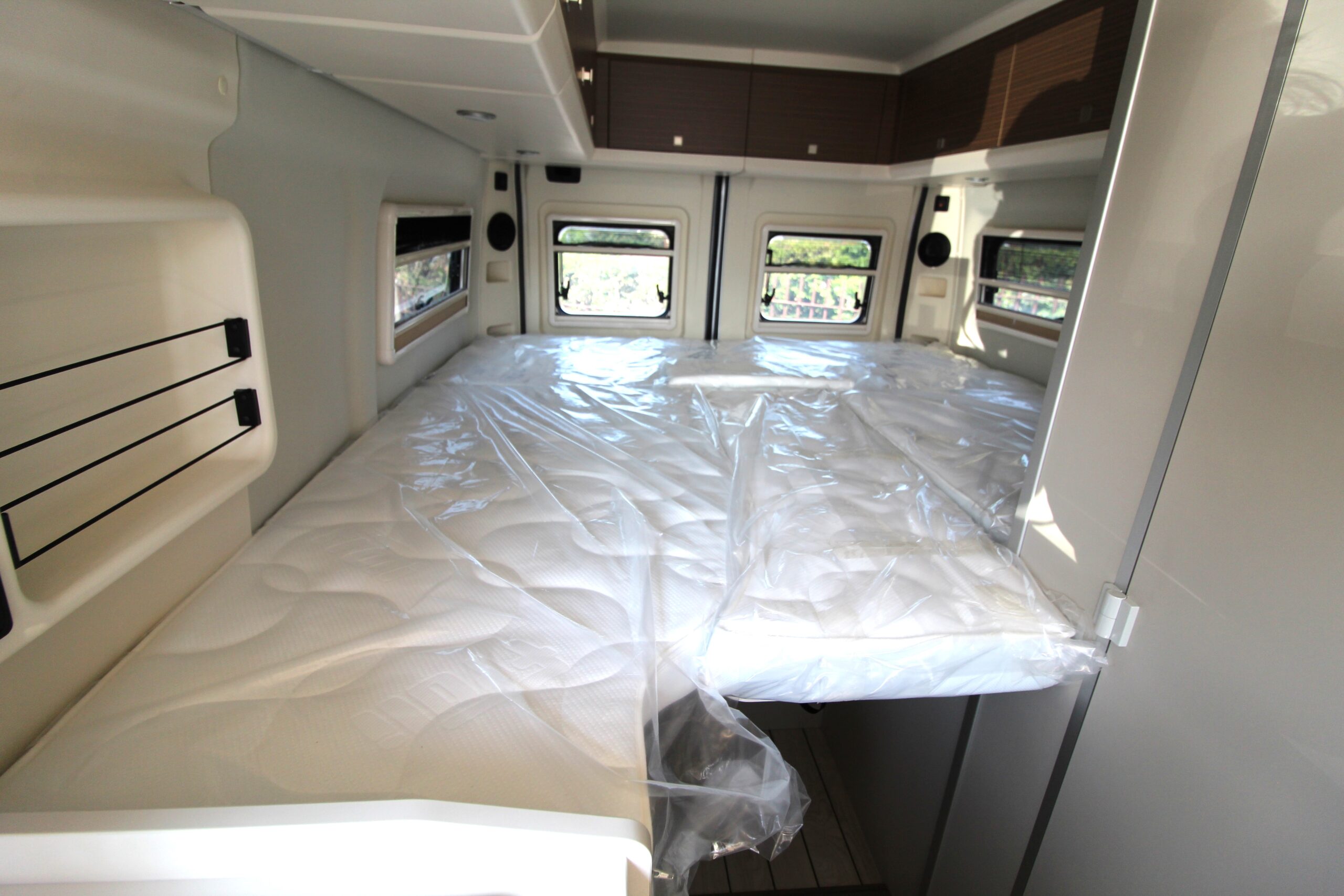 66896-columbus-640e-pop-top-23.jpg