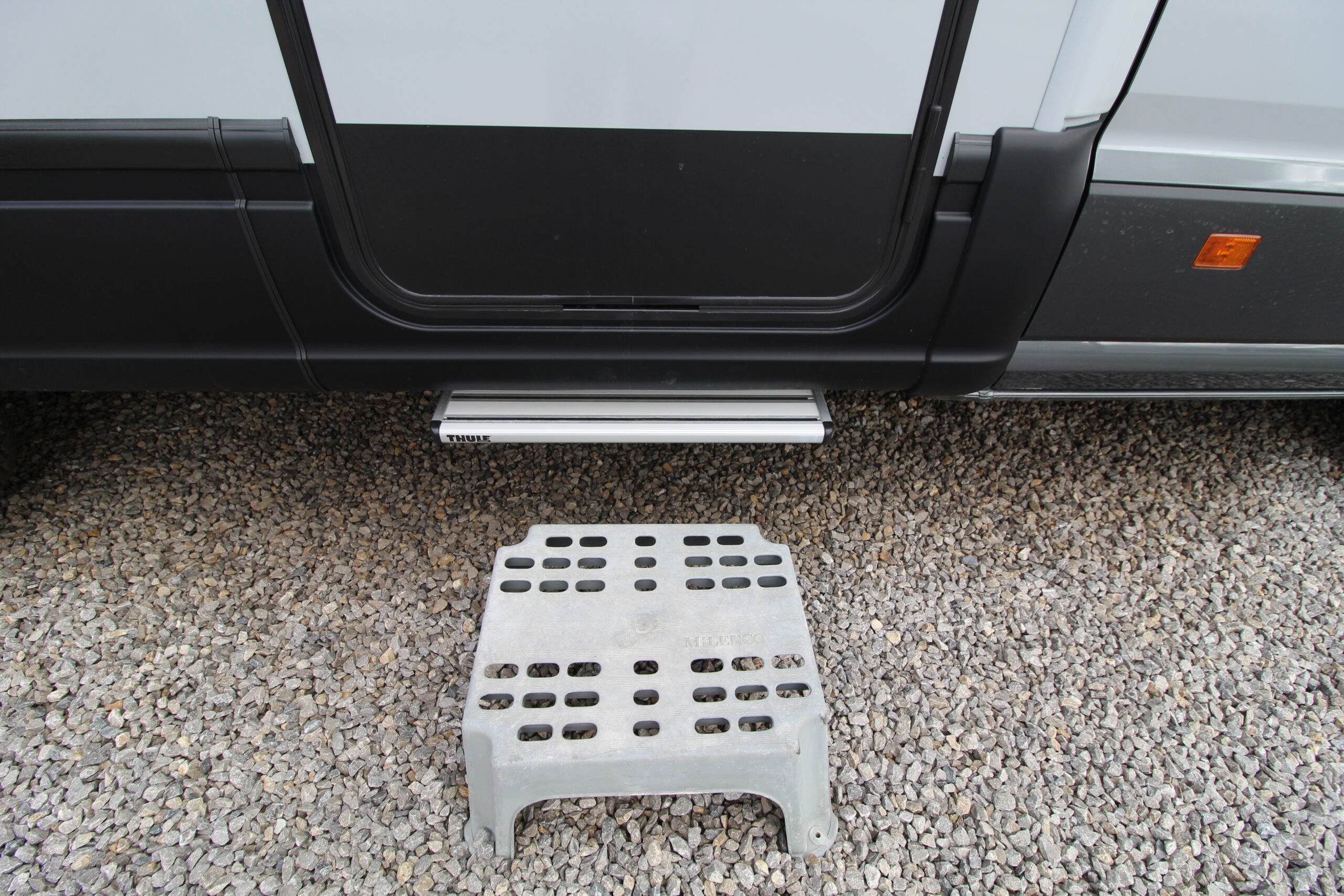 68991-2026-dethleffs-performance-t4x4-transeverse-bed-t-16-55.jpg