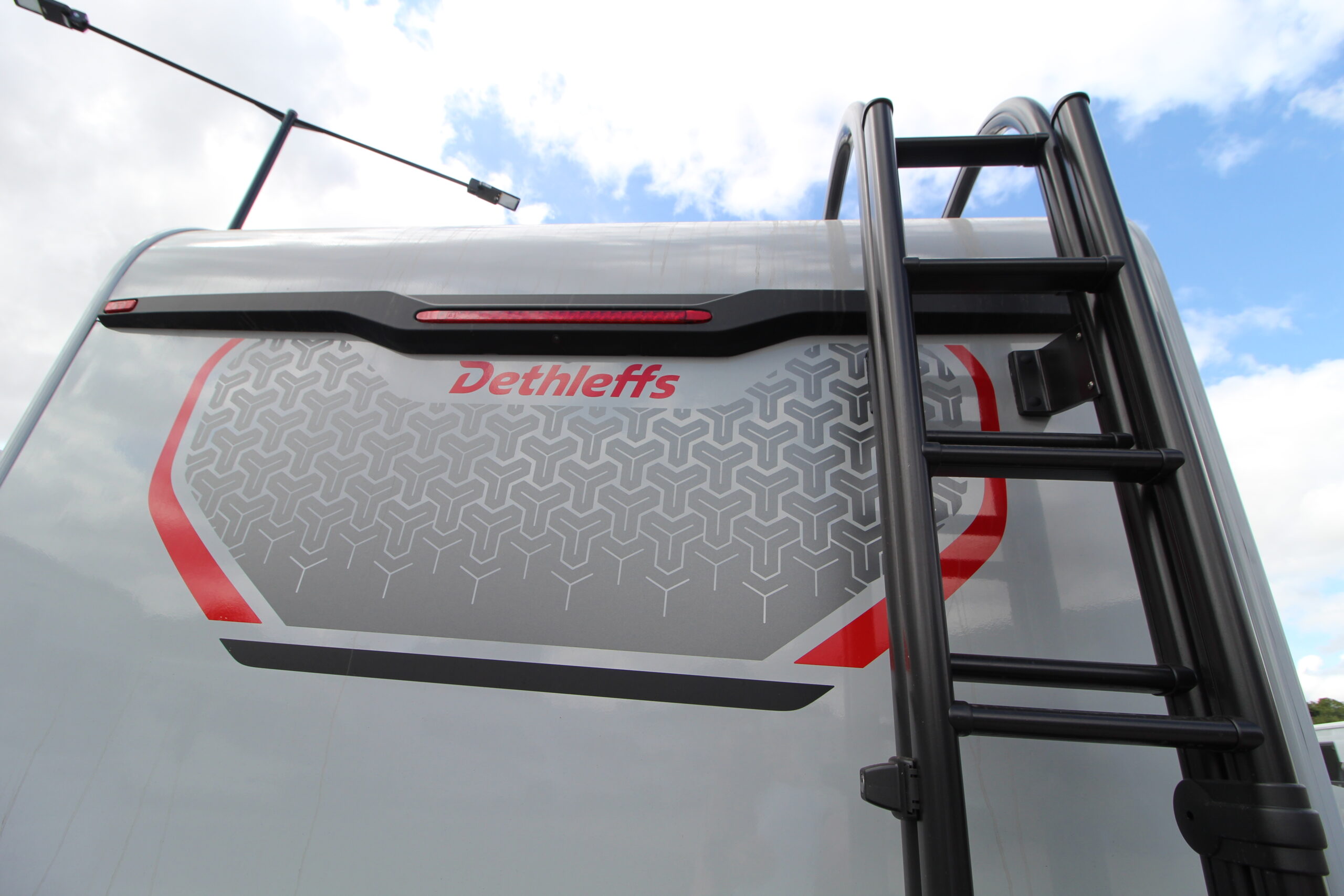 68991-2026-dethleffs-performance-t4x4-transeverse-bed-t-16-61.jpg