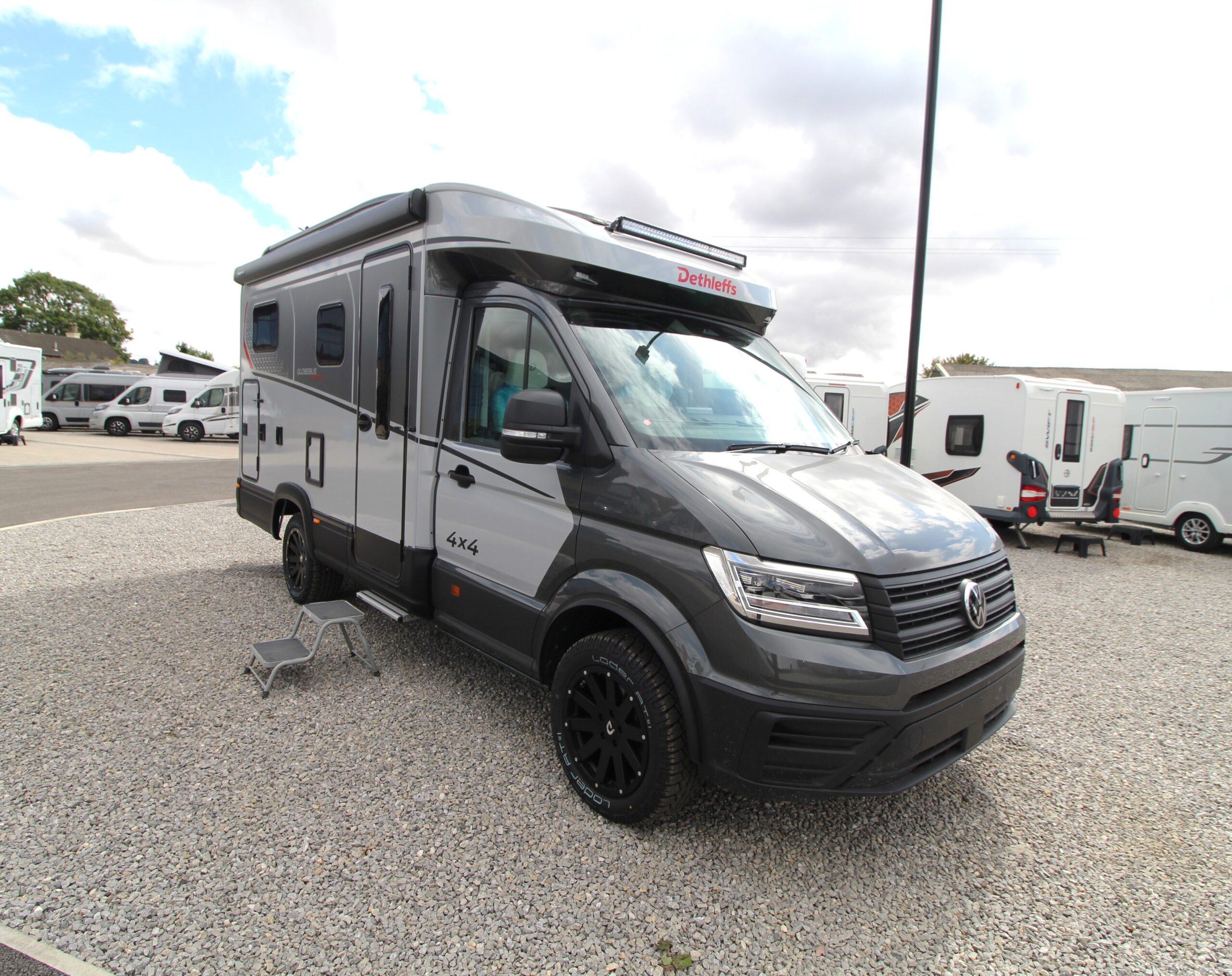 68991-2026-dethleffs-performance-t4x4-transeverse-bed-t-16-63.jpg