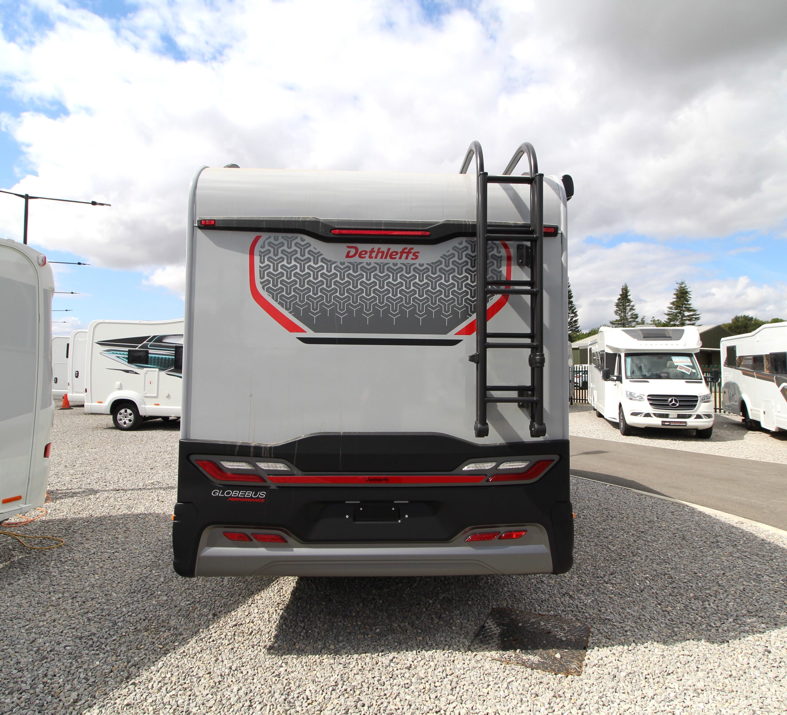 68991-2026-dethleffs-performance-t4x4-transeverse-bed-t-16-70.jpg