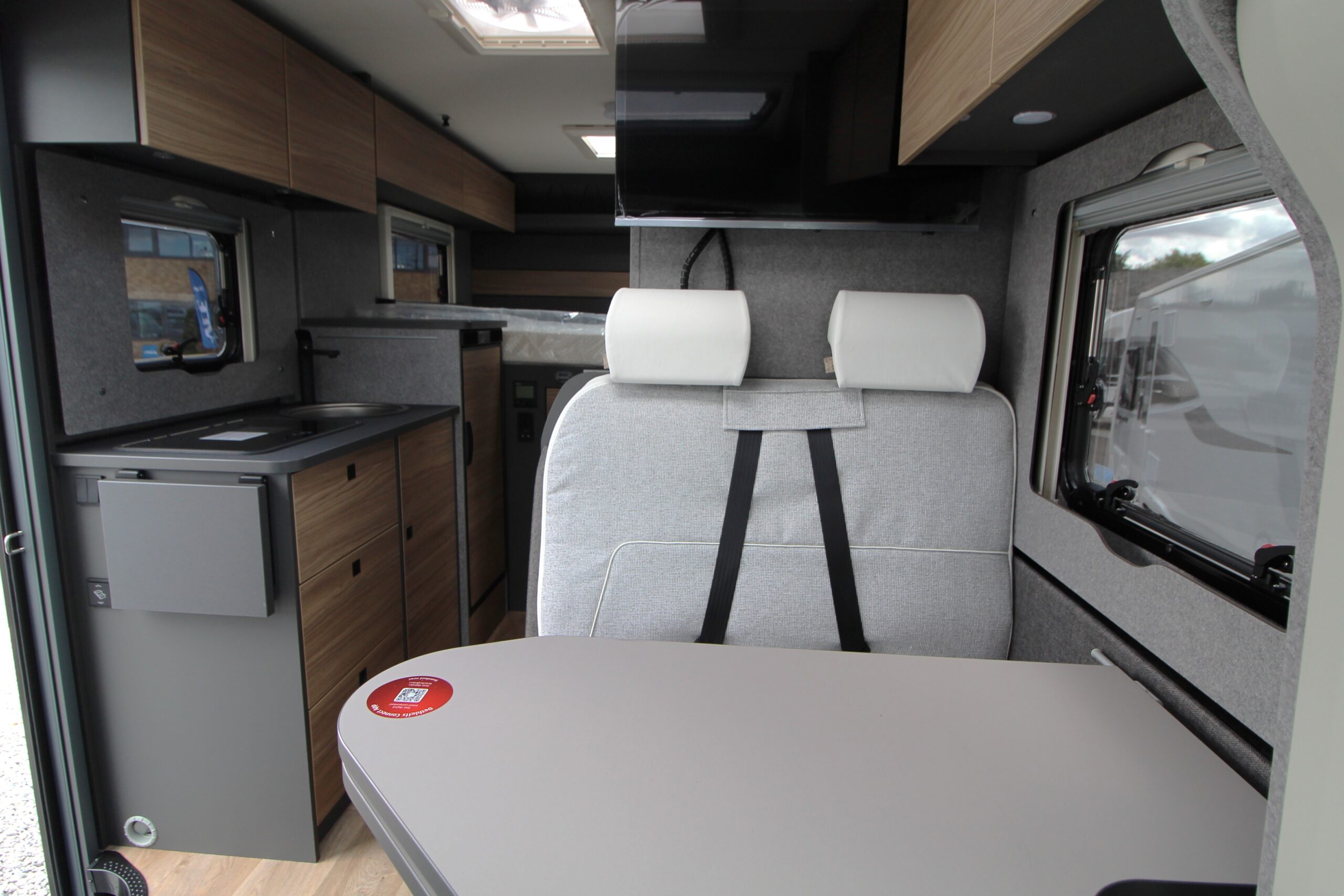 68991-2026-dethleffs-performance-t4x4-transeverse-bed-t-16-76.jpg
