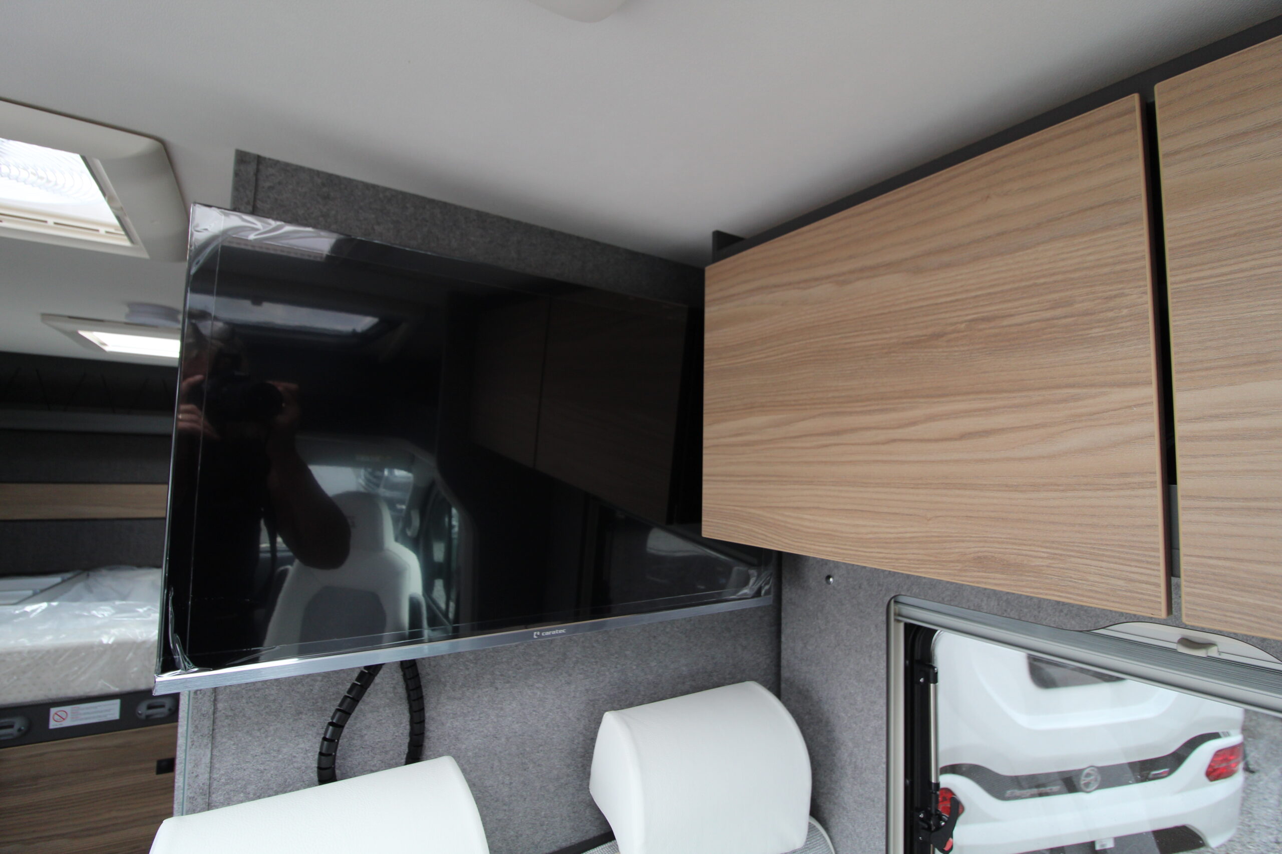 68991-2026-dethleffs-performance-t4x4-transeverse-bed-t-16-78.jpg