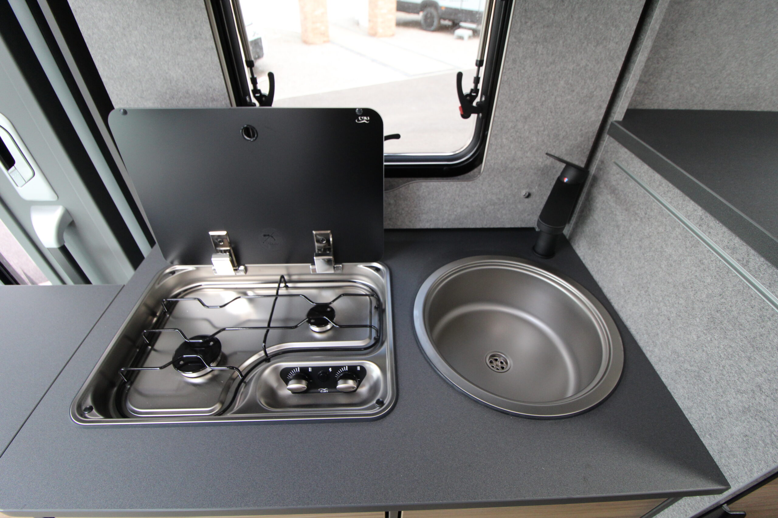 68991-2026-dethleffs-performance-t4x4-transeverse-bed-t-16-84.jpg