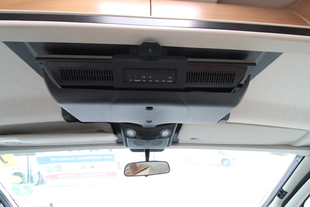 USED 2015 AutoTrail Tracker EKS 68392 (13)