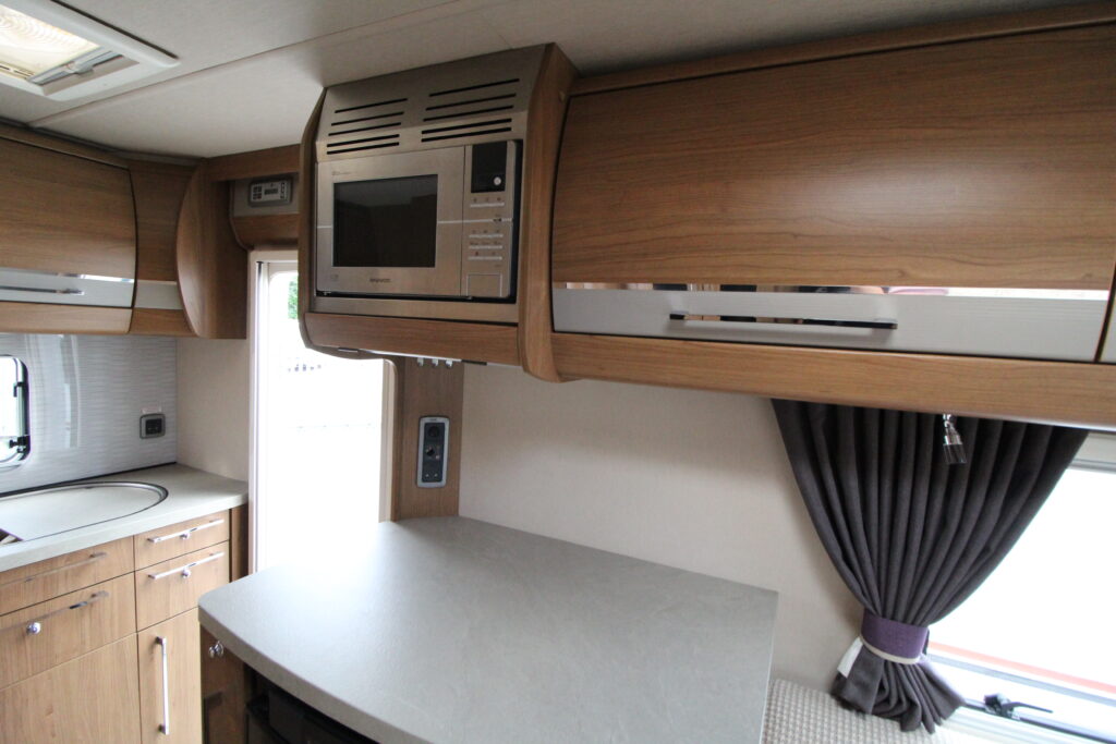 USED 2015 AutoTrail Tracker EKS 68392 (19)