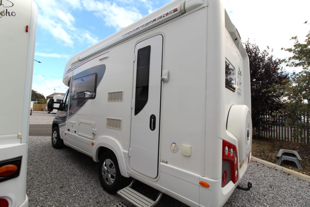 USED 2015 AutoTrail Tracker EKS 68392 (9)