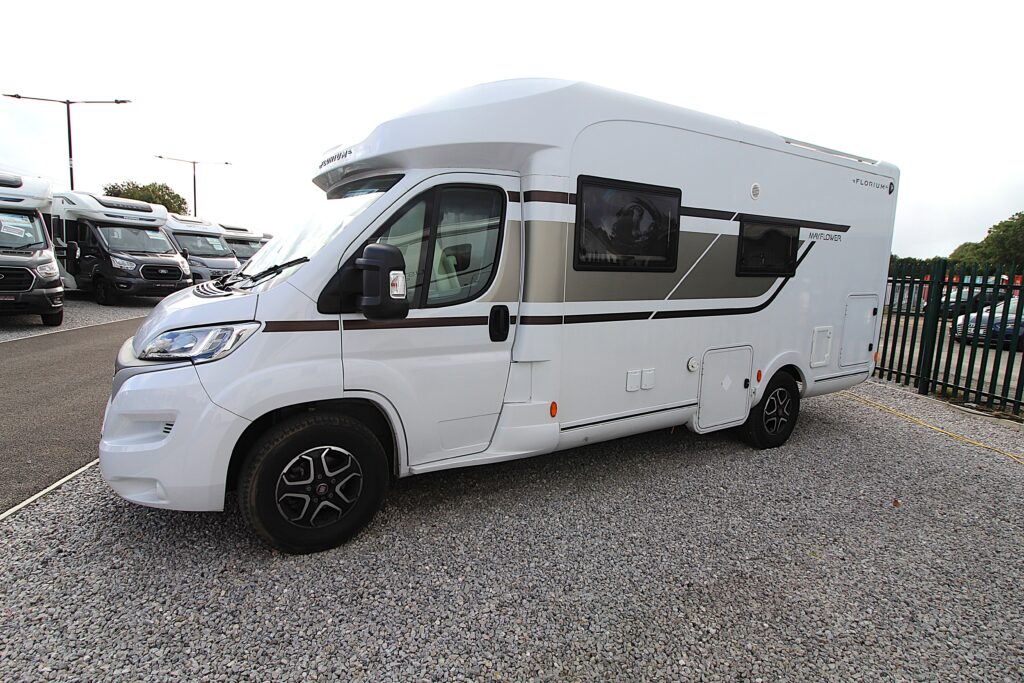 USED 2023 Mayflower 67LO 69750 (5)